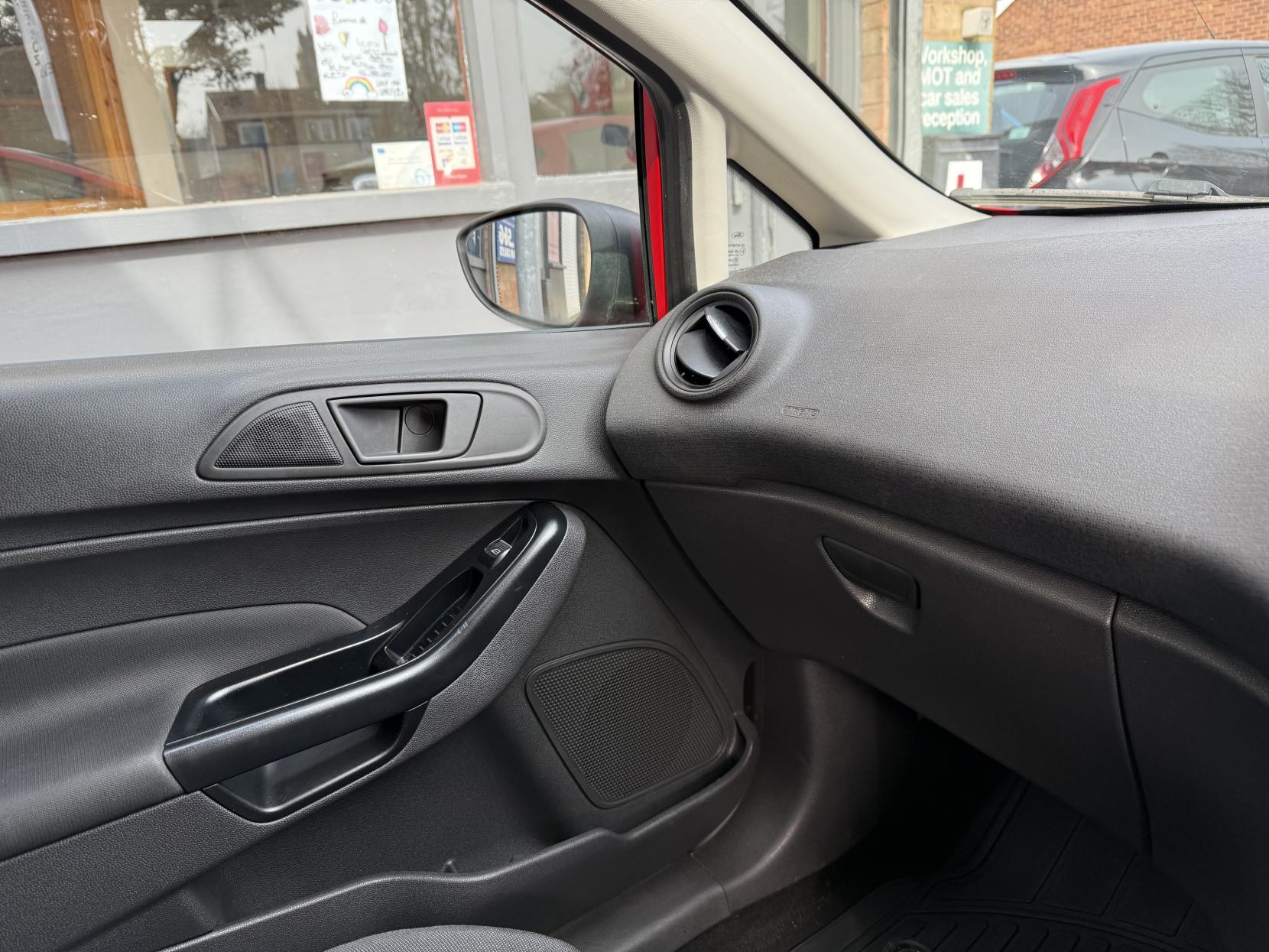 Ford Fiesta 1.25 Studio Hatchback 3dr Petrol Manual Euro 5 (60 ps)