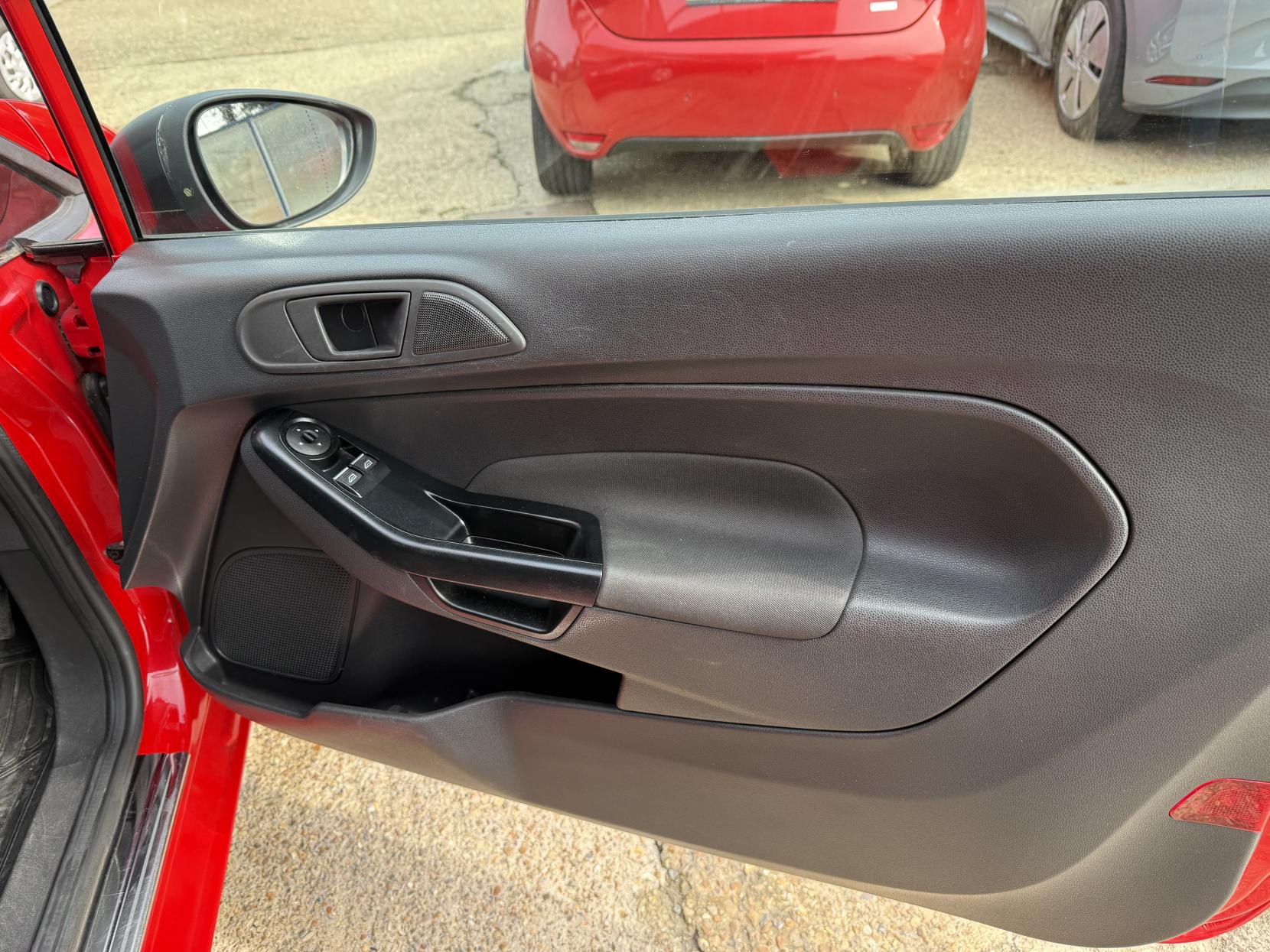 Ford Fiesta 1.25 Studio Hatchback 3dr Petrol Manual Euro 5 (60 ps)