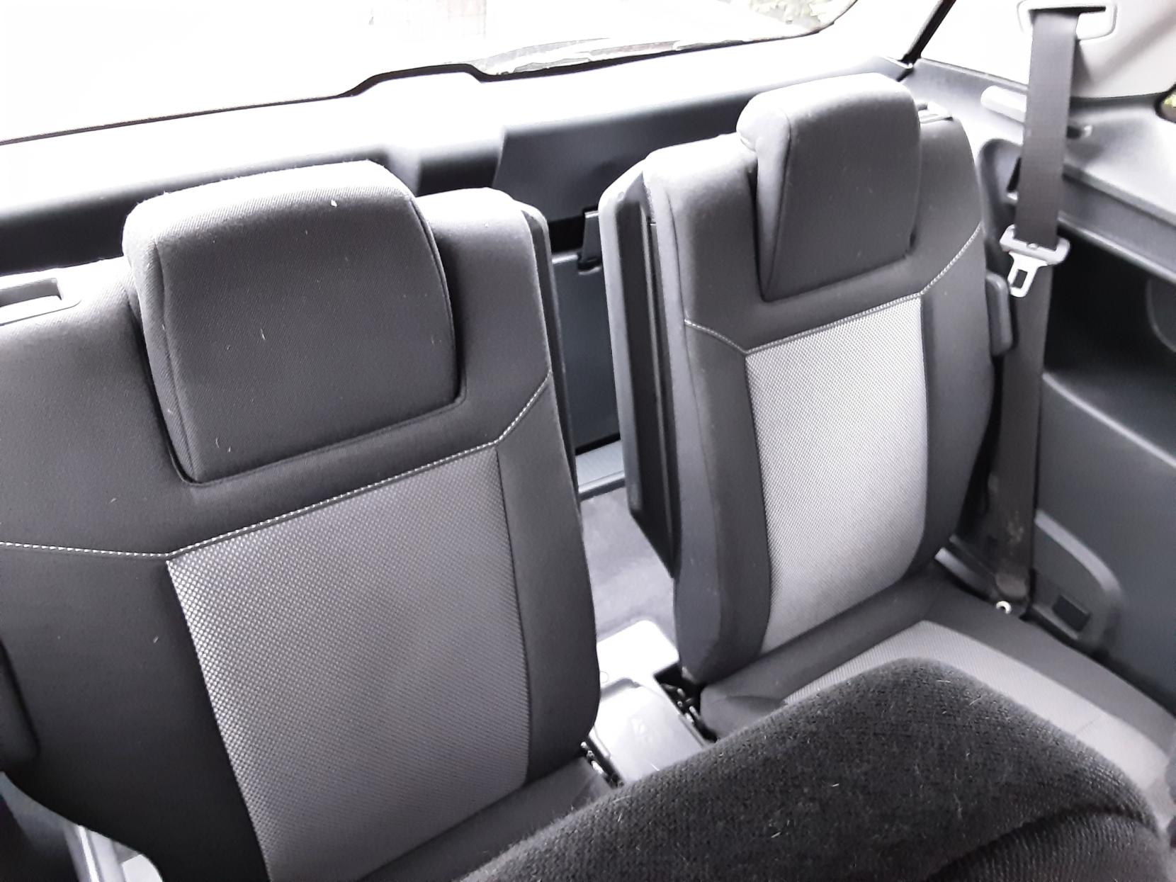 Vauxhall Zafira 1.8 16V Exclusiv MPV 5dr Petrol Manual Euro 5 (120 ps)