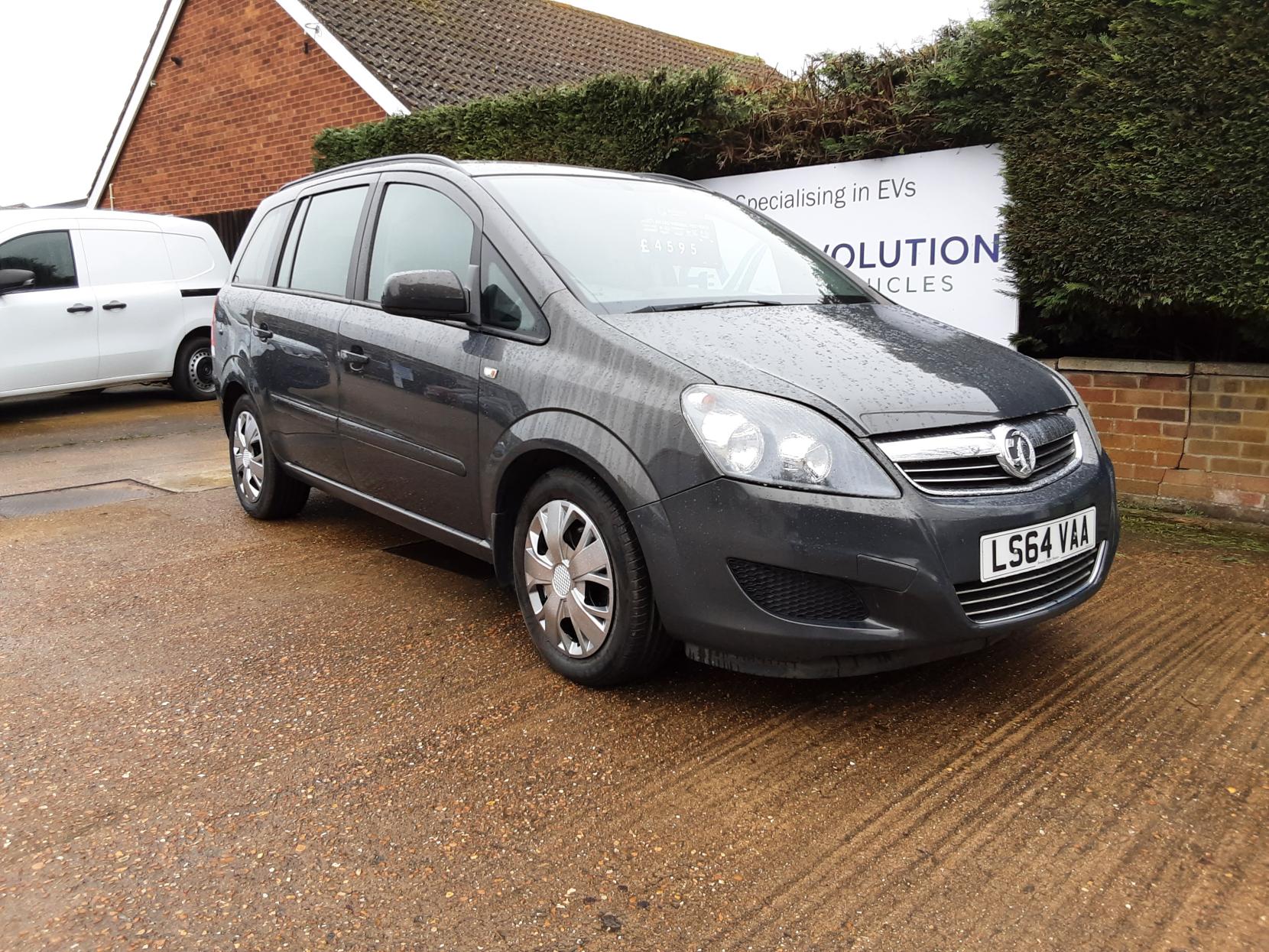 Vauxhall Zafira 1.8 16V Exclusiv MPV 5dr Petrol Manual Euro 5 (120 ps)