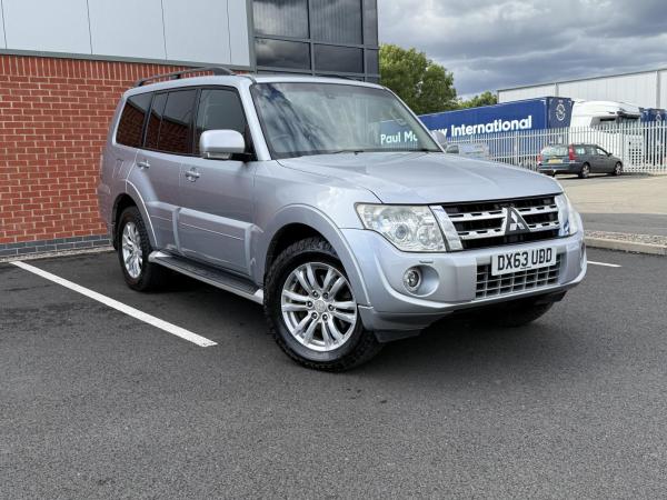 Mitsubishi Shogun 3.2 DI-DC SG3 SUV 5dr Diesel Auto 4WD Euro 5 LWB (197 ps)