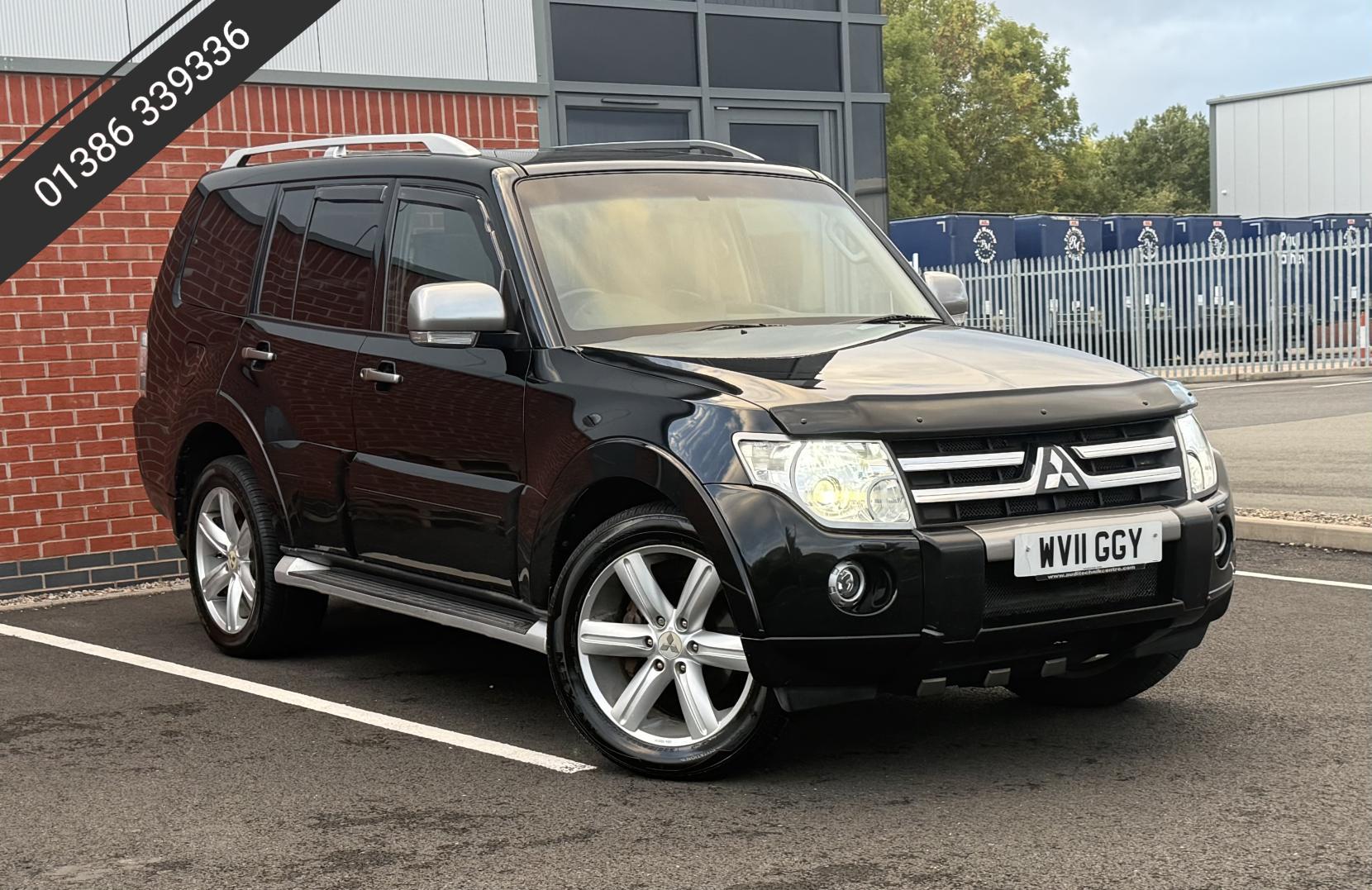 Mitsubishi Shogun 3.2 DI-DC Diamond SUV 5dr Diesel Auto 4WD Euro 5 LWB (197 ps)