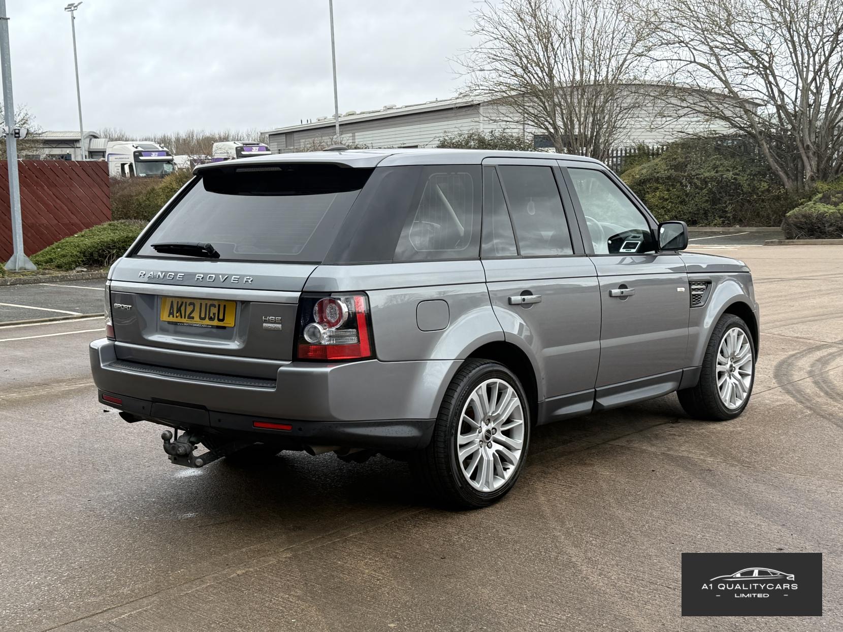 Land Rover Range Rover Sport 3.0 SD V6 HSE SUV 5dr Diesel Auto 4WD Euro 5 (255 bhp)