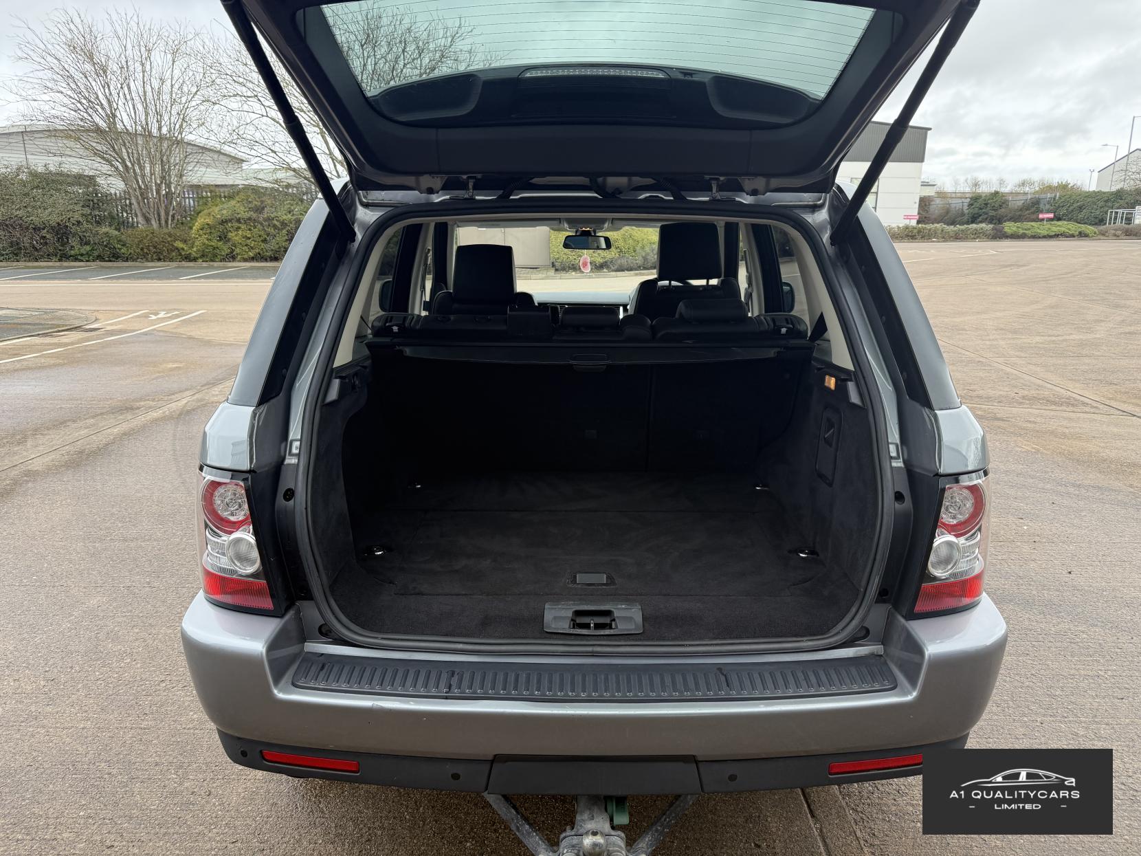 Land Rover Range Rover Sport 3.0 SD V6 HSE SUV 5dr Diesel Auto 4WD Euro 5 (255 bhp)