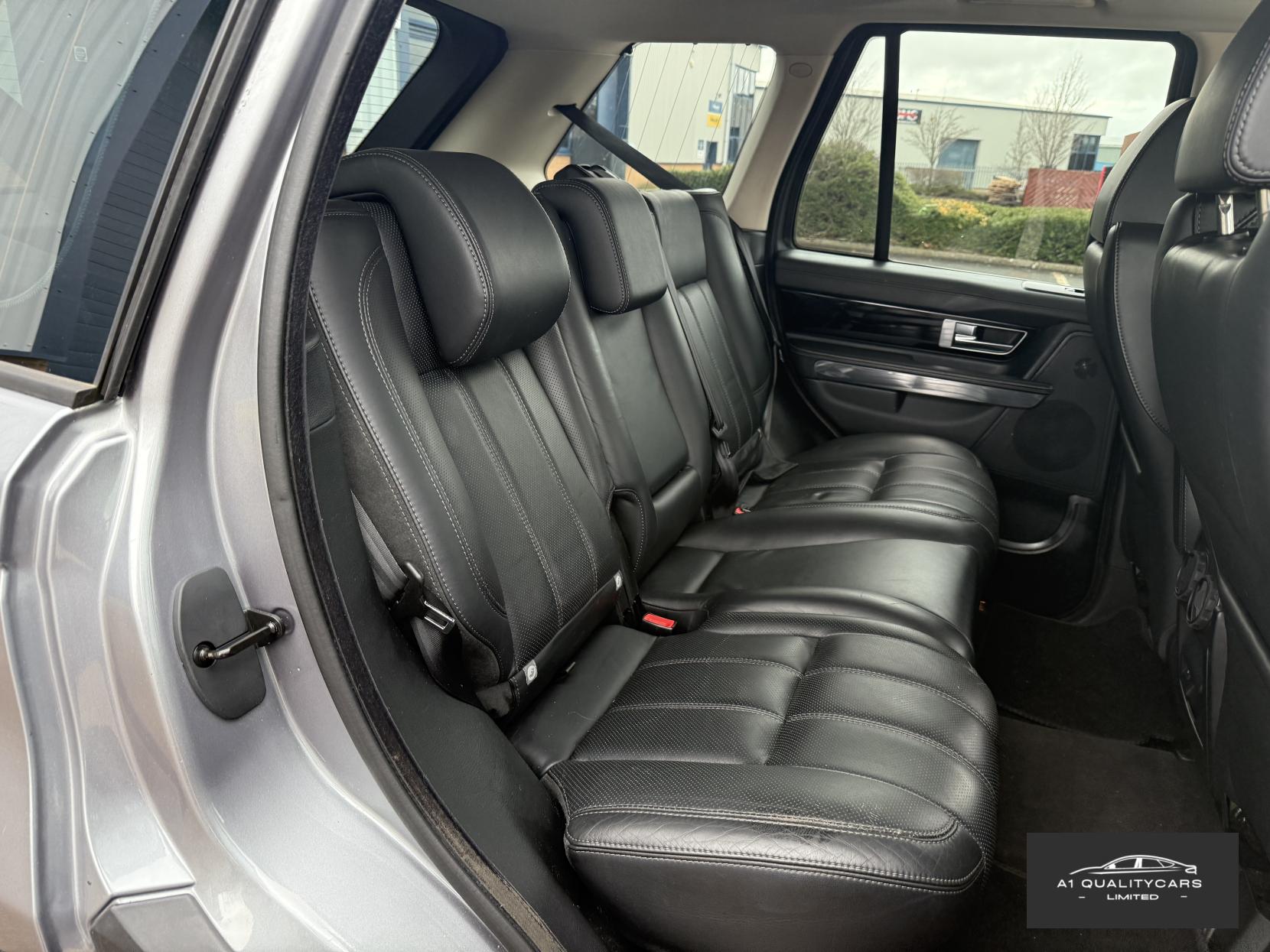 Land Rover Range Rover Sport 3.0 SD V6 HSE SUV 5dr Diesel Auto 4WD Euro 5 (255 bhp)