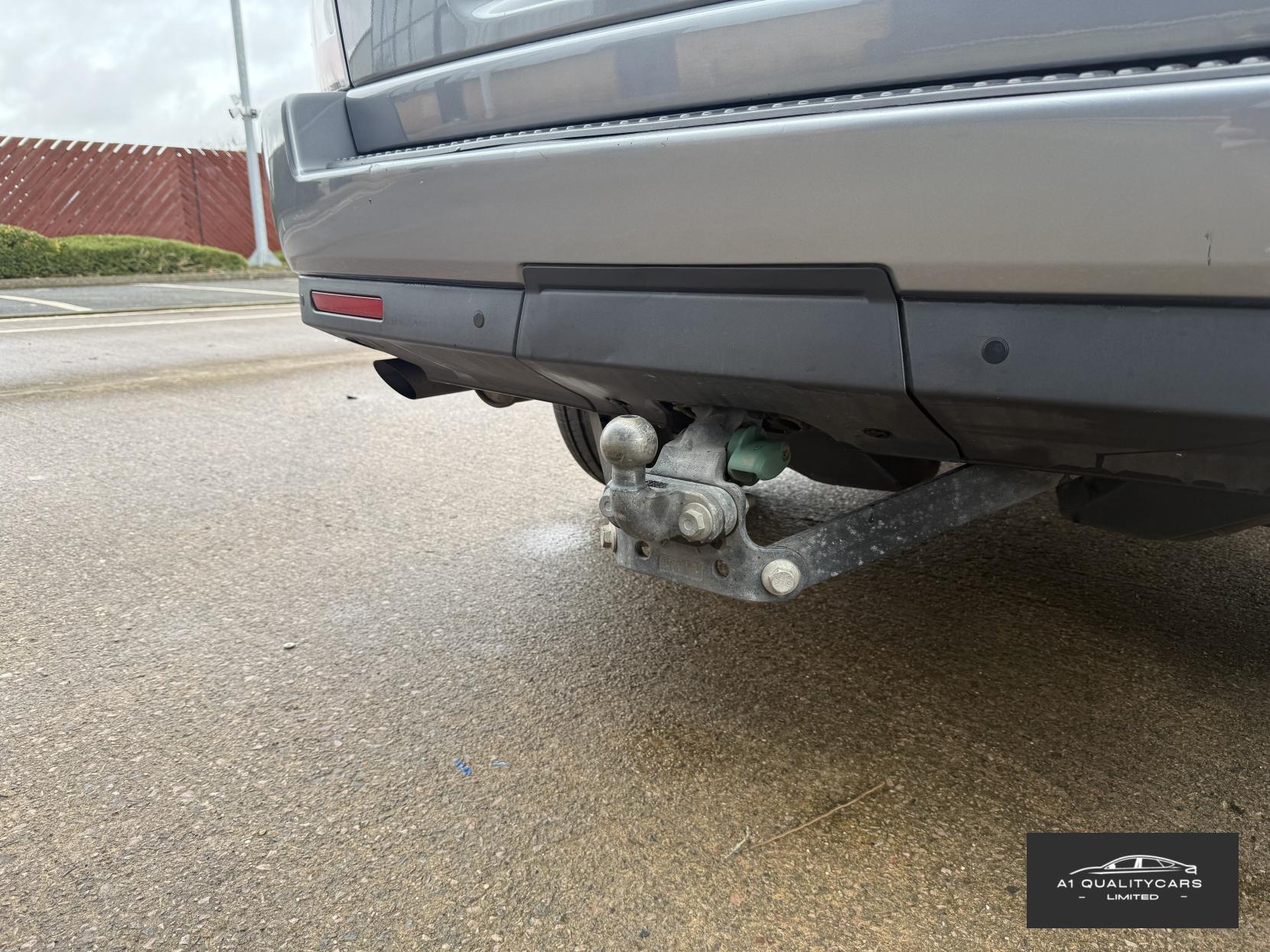 Land Rover Range Rover Sport 3.0 SD V6 HSE SUV 5dr Diesel Auto 4WD Euro 5 (255 bhp)