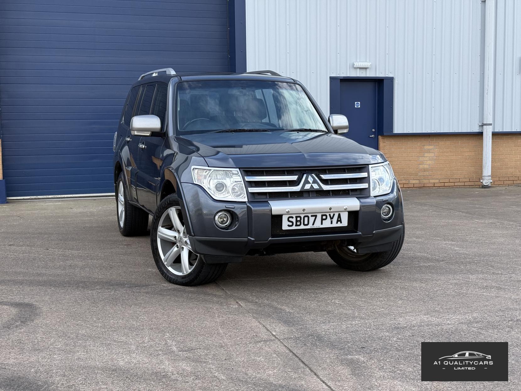 Mitsubishi Shogun 3.2 DI-DC Diamond SUV 5dr Diesel Auto 4WD Euro 4 LWB (168 ps)