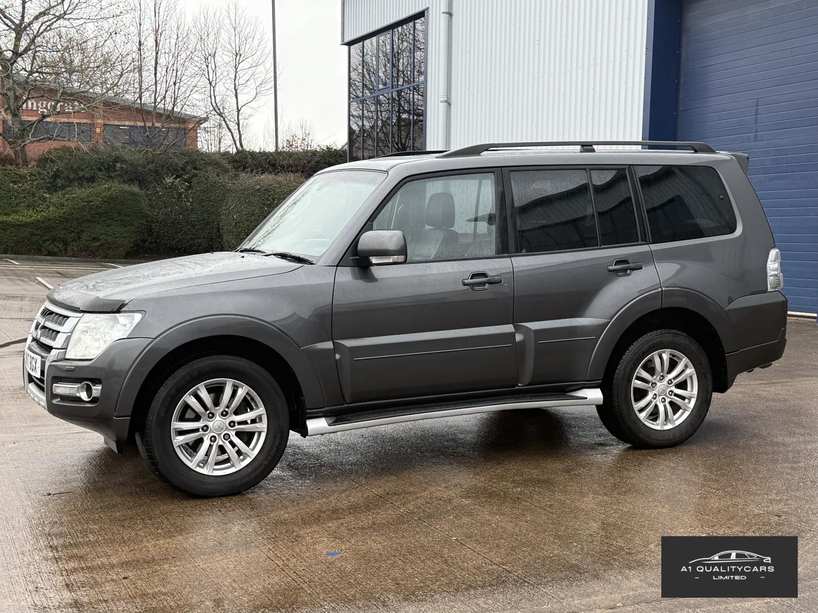 Mitsubishi Shogun 3.2 DI-DC SG3 SUV 5dr Diesel Auto 4WD Euro 6 LWB (187 ps)