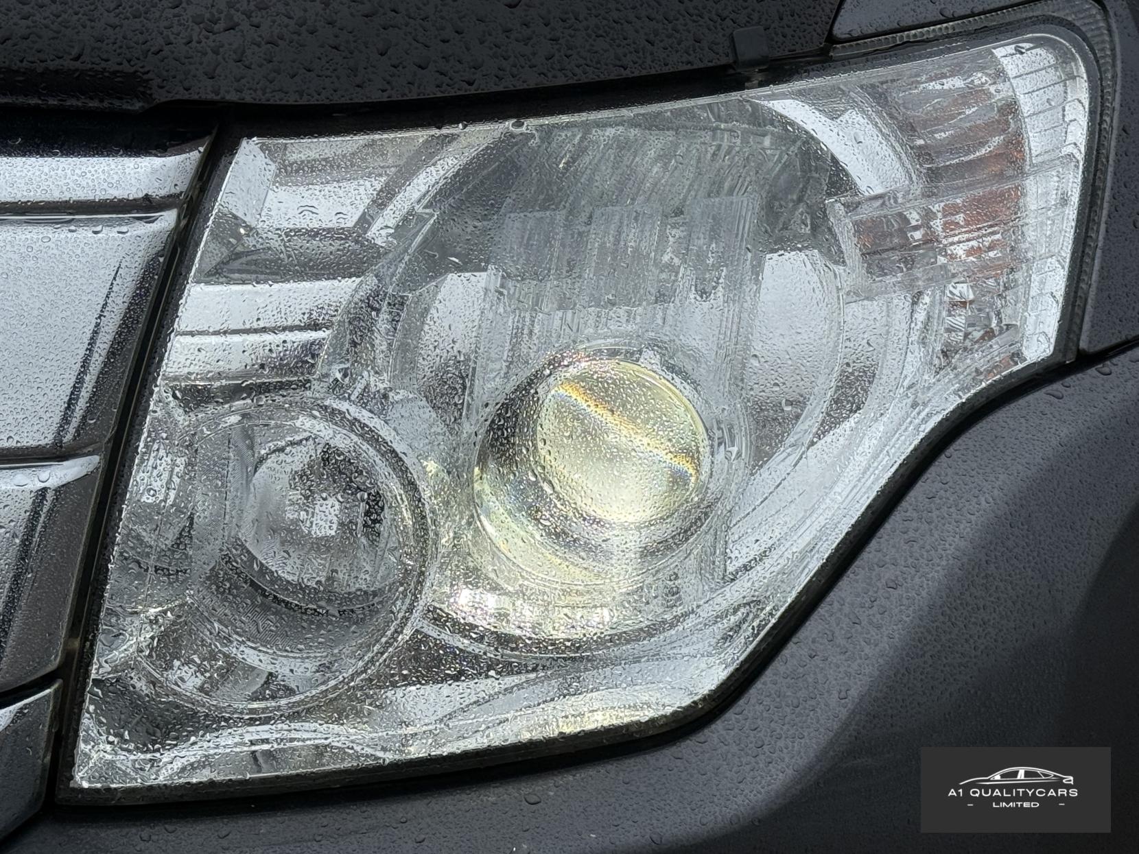 Mitsubishi Shogun 3.2 DI-DC SG3 SUV 5dr Diesel Auto 4WD Euro 6 LWB (187 ps)