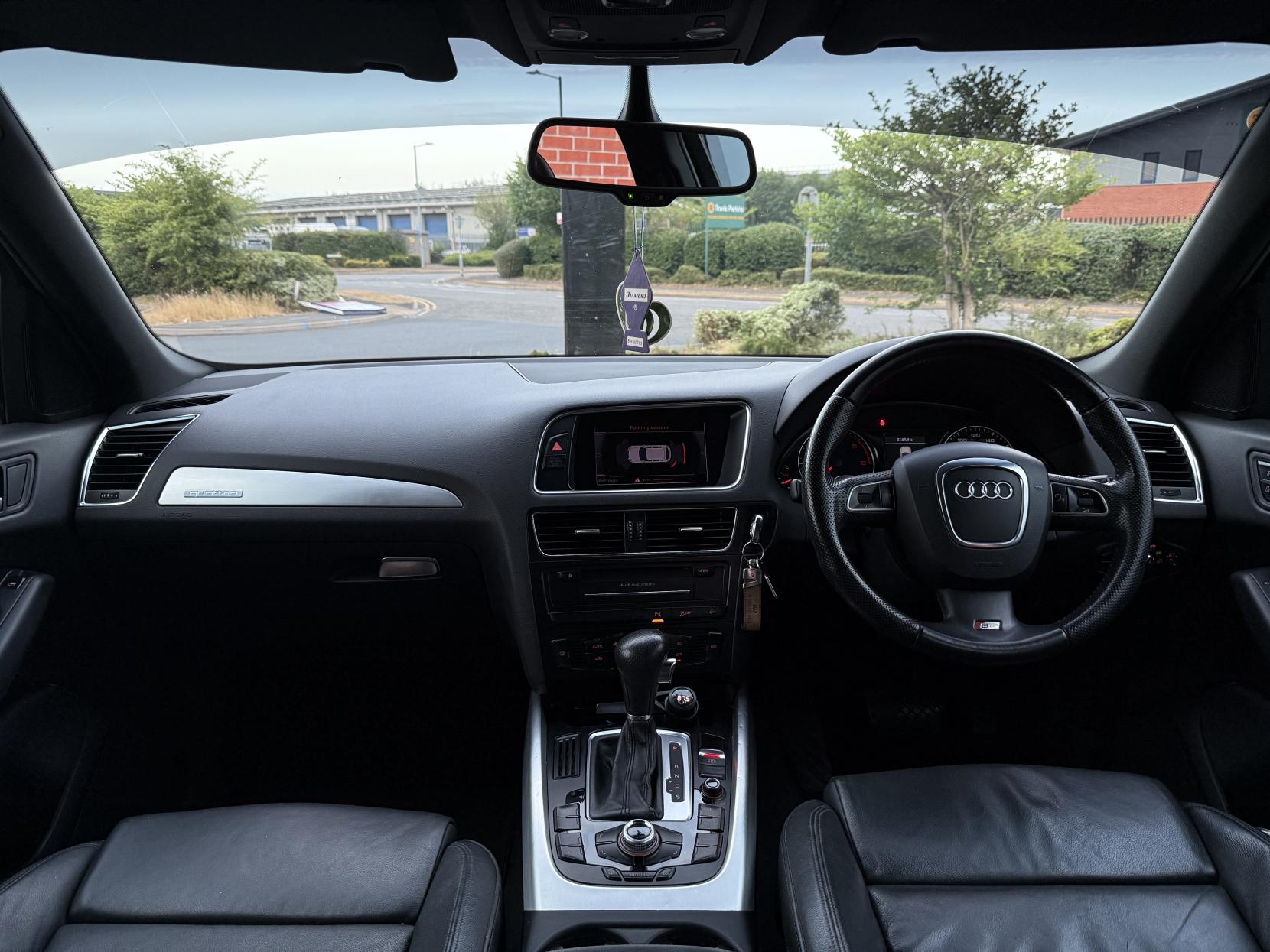 Audi Q5 2.0 TDI S line SUV 5dr Diesel S Tronic quattro Euro 5 (170 ps)