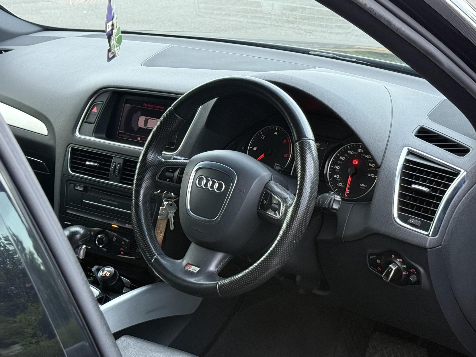 Audi Q5 2.0 TDI S line SUV 5dr Diesel S Tronic quattro Euro 5 (170 ps)