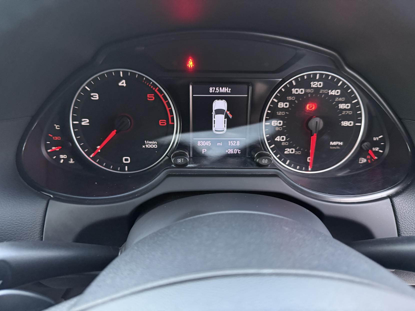 Audi Q5 2.0 TDI S line SUV 5dr Diesel S Tronic quattro Euro 5 (170 ps)