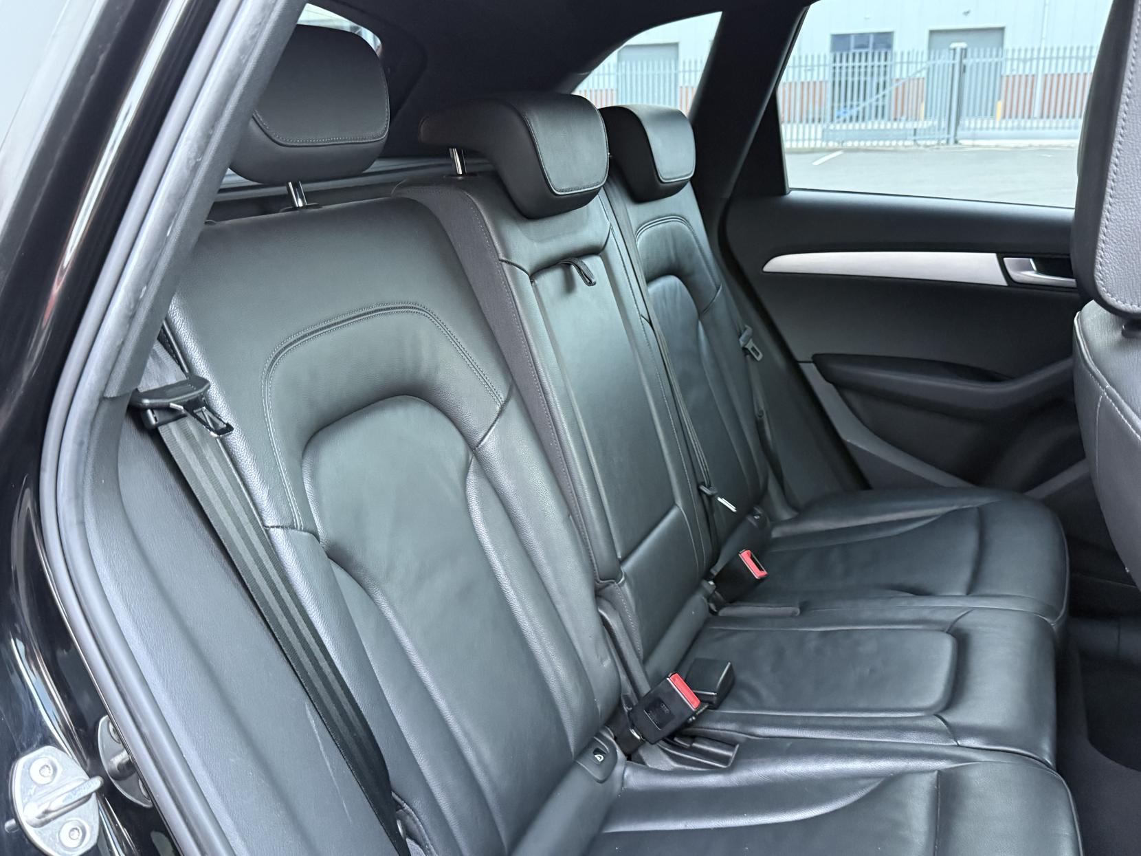Audi Q5 2.0 TDI S line SUV 5dr Diesel S Tronic quattro Euro 5 (170 ps)