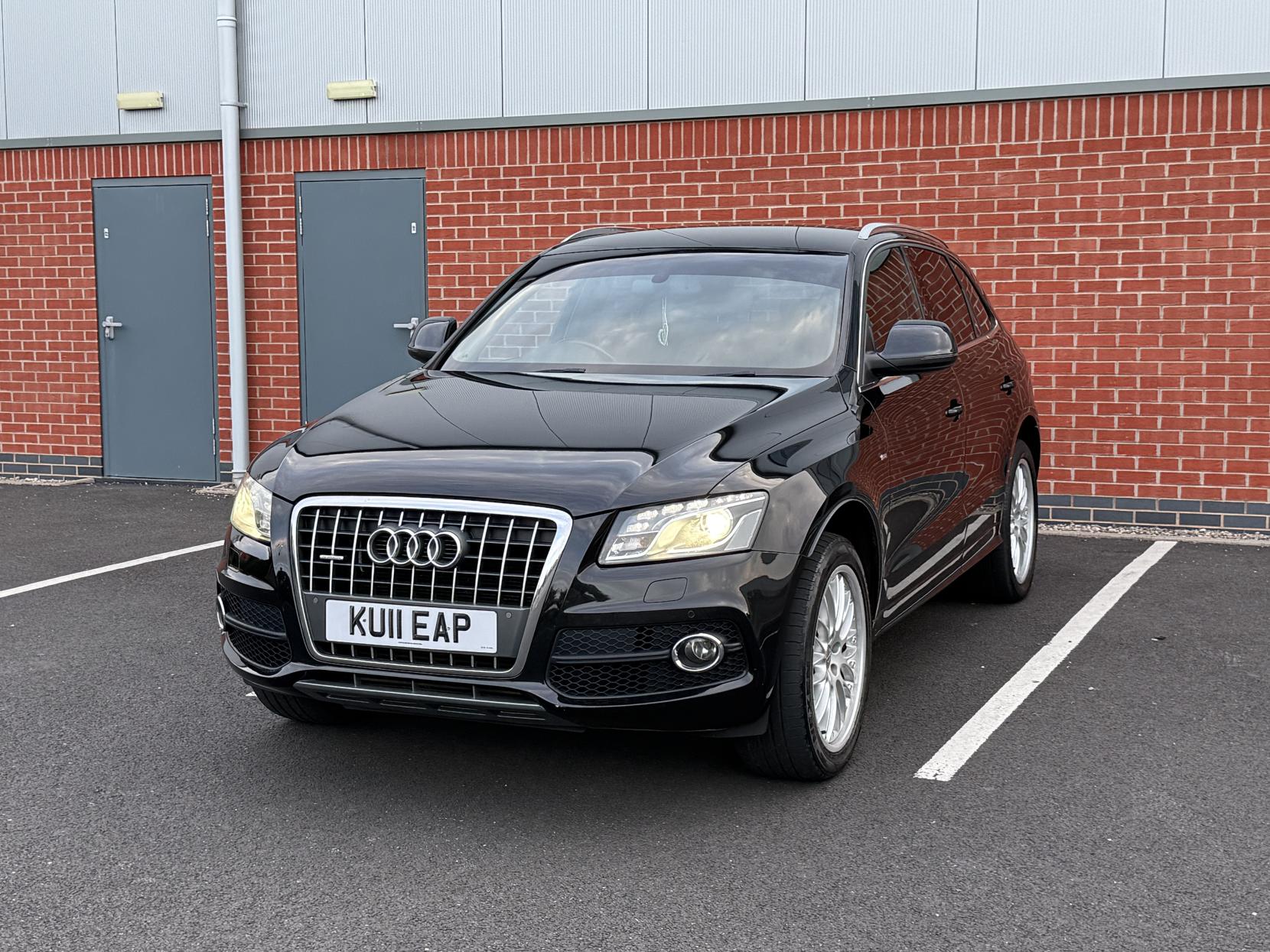 Audi Q5 2.0 TDI S line SUV 5dr Diesel S Tronic quattro Euro 5 (170 ps)