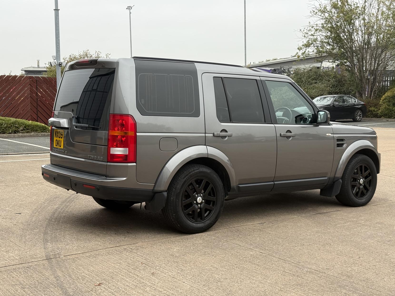 Land Rover Discovery 3 2.7 TD V6 XS Station Wagon 5dr Diesel Manual (244 g/km, 190 bhp)