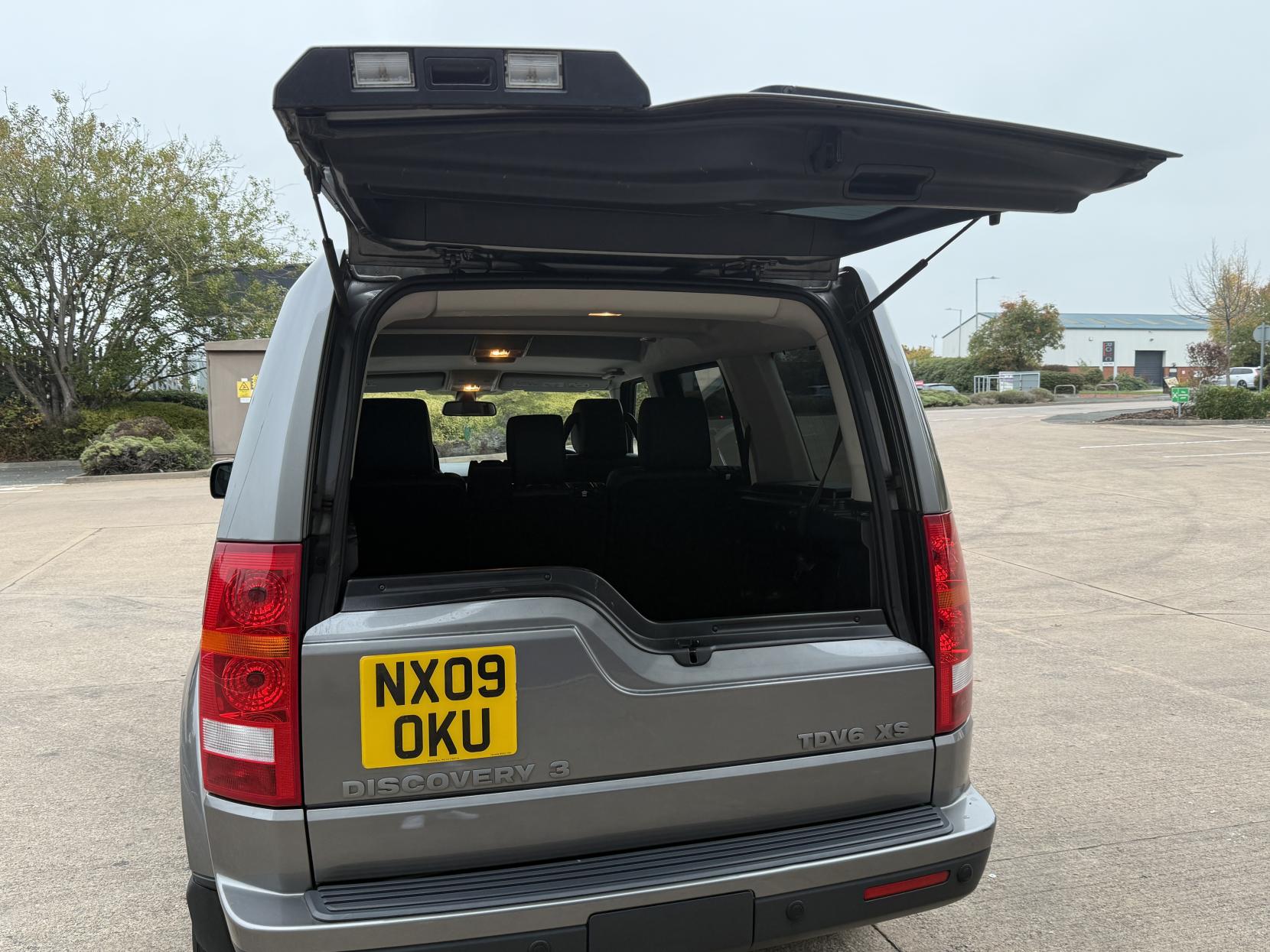 Land Rover Discovery 3 2.7 TD V6 XS Station Wagon 5dr Diesel Manual (244 g/km, 190 bhp)