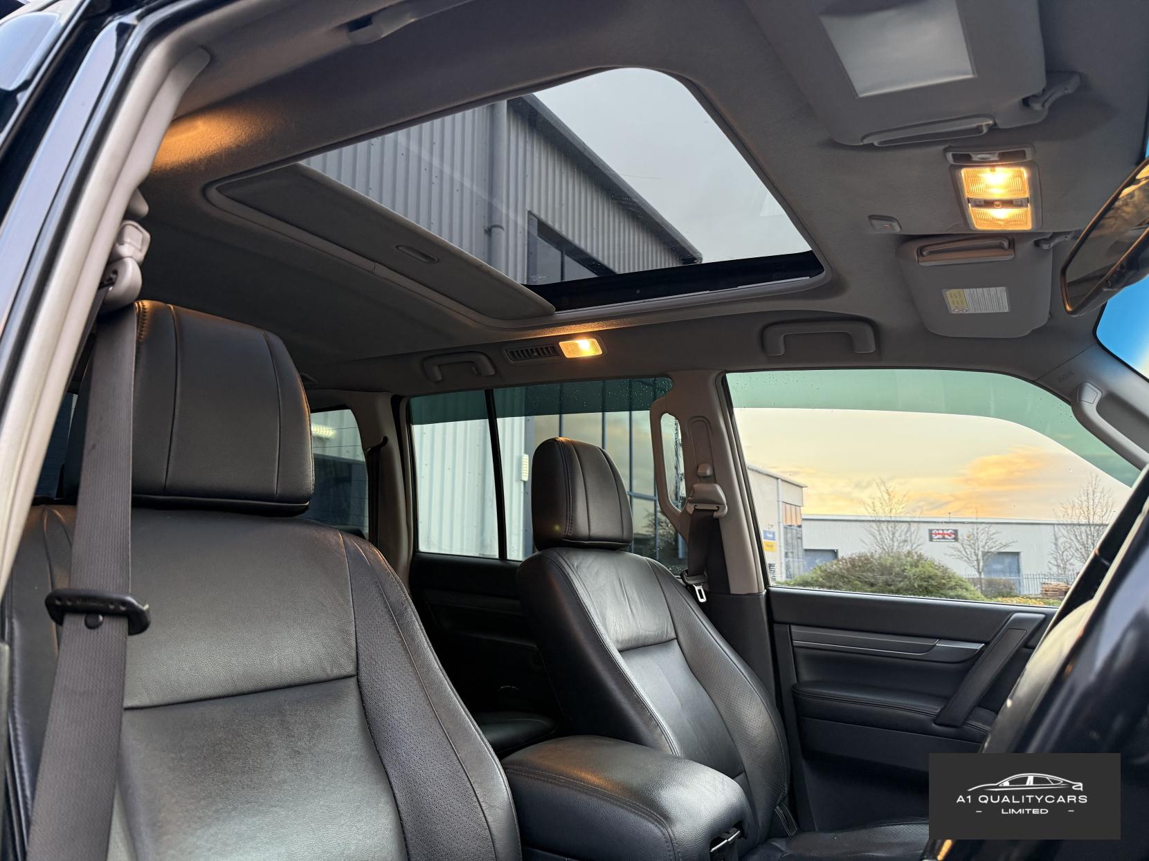 Mitsubishi Shogun 3.2 DI-DC Elegance SUV 5dr Diesel Auto 4WD Euro 4 LWB (168 ps)