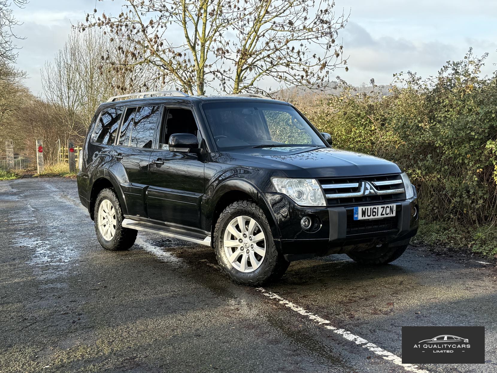 Mitsubishi Shogun 3.2 DI-DC Elegance SUV 5dr Diesel Auto 4WD Euro 5 LWB (197 ps)