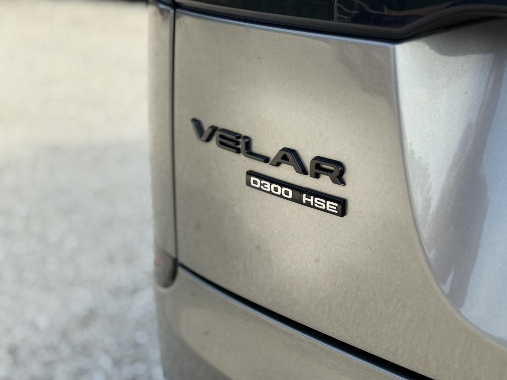Land Rover Range Rover Velar 3.0 D300 R-Dynamic HSE SUV 5dr Diesel Auto 4WD Euro 6 (s/s) (300 ps)