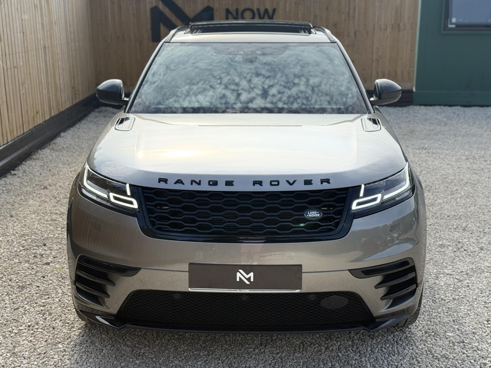 Land Rover Range Rover Velar 3.0 D300 R-Dynamic HSE SUV 5dr Diesel Auto 4WD Euro 6 (s/s) (300 ps)