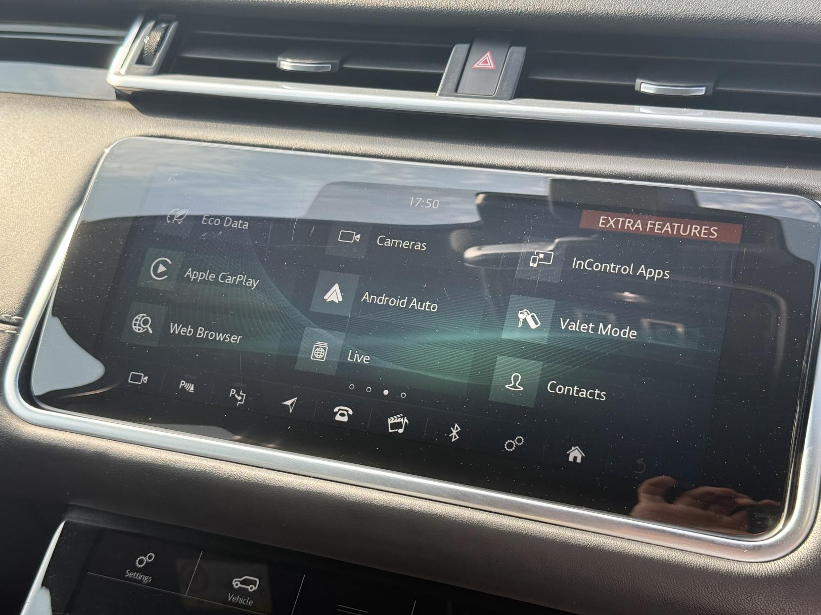 Land Rover Range Rover Velar 3.0 D300 R-Dynamic HSE SUV 5dr Diesel Auto 4WD Euro 6 (s/s) (300 ps)
