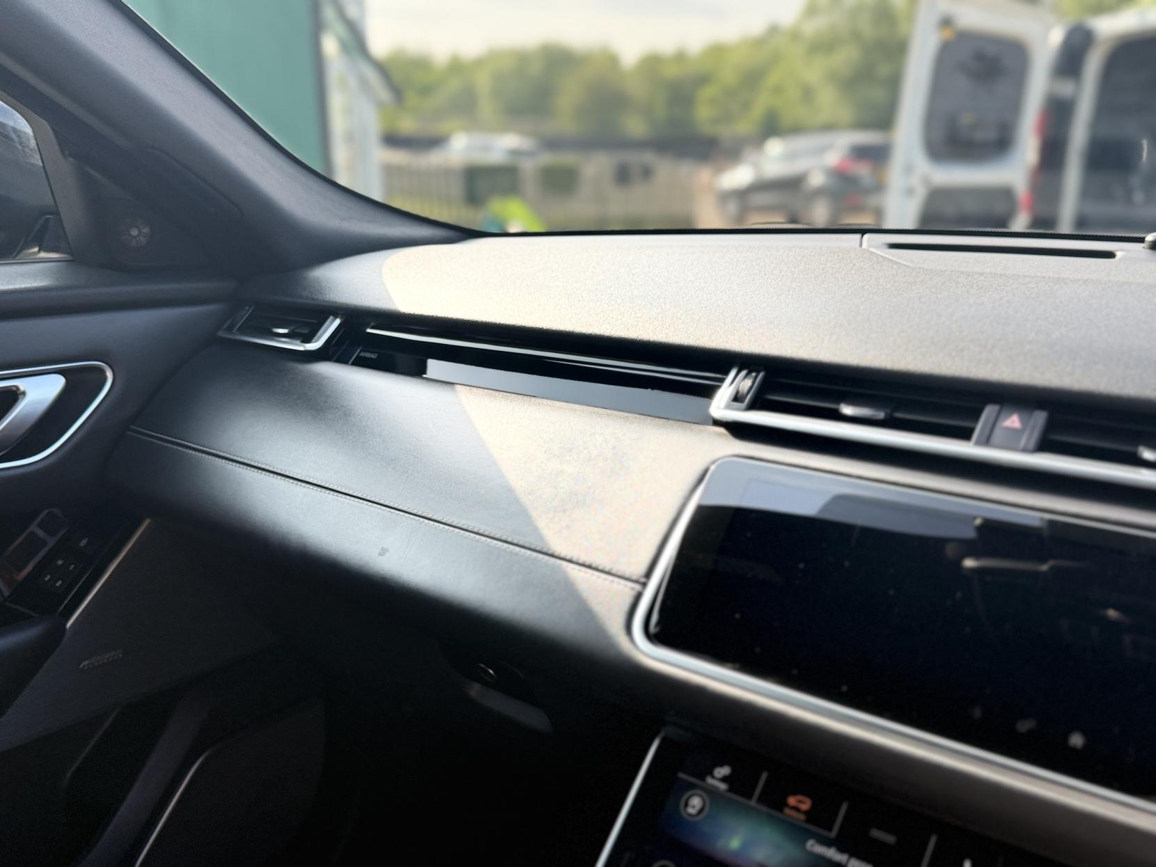 Land Rover Range Rover Velar 3.0 D300 R-Dynamic HSE SUV 5dr Diesel Auto 4WD Euro 6 (s/s) (300 ps)