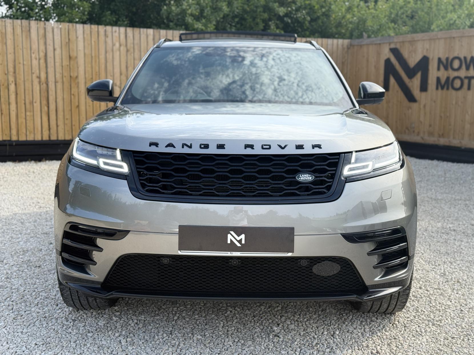 Land Rover Range Rover Velar 3.0 D300 R-Dynamic HSE SUV 5dr Diesel Auto 4WD Euro 6 (s/s) (300 ps)