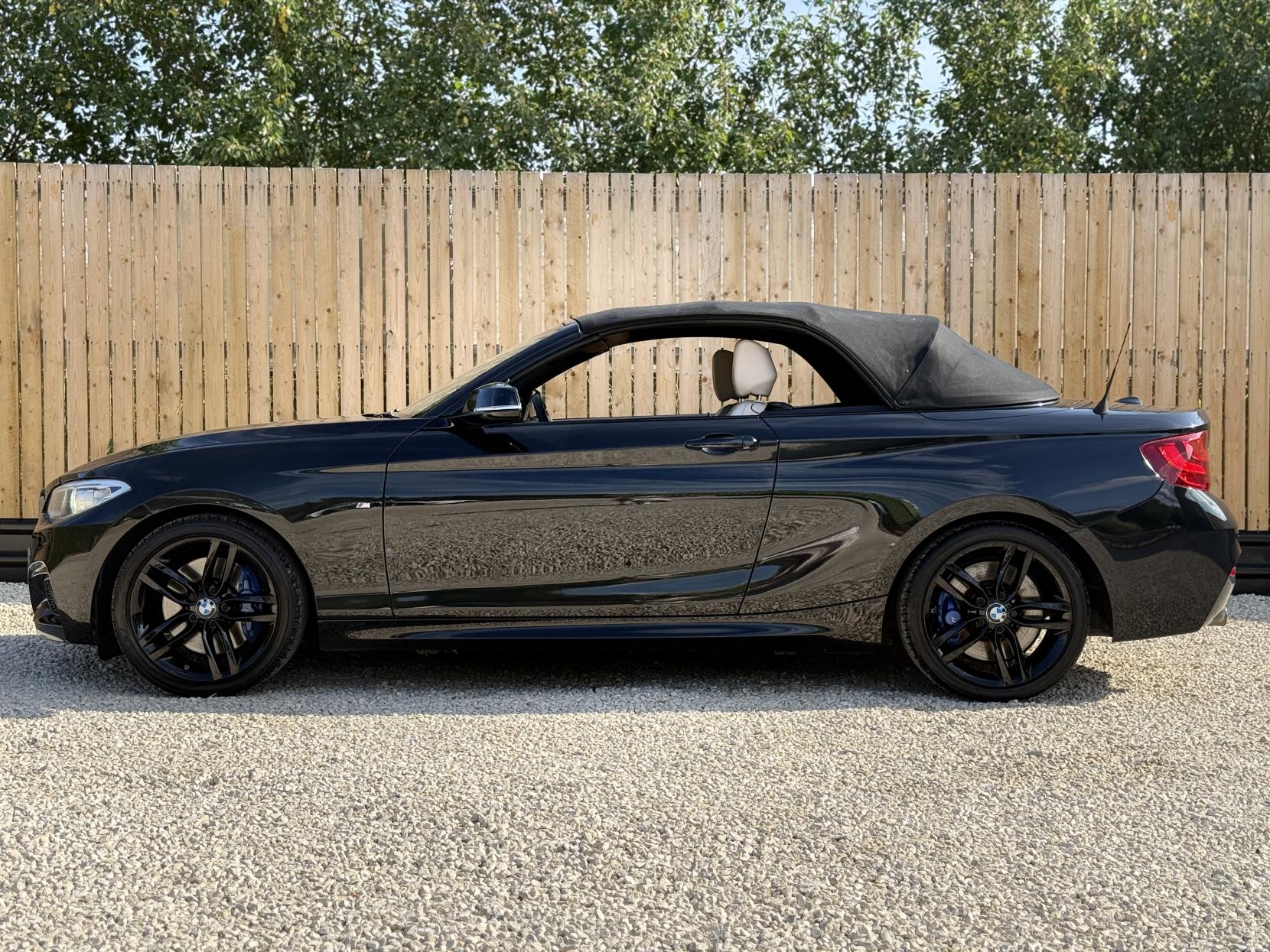 BMW 2 Series 2.0 220i M Sport Convertible 2dr Petrol Auto Euro 6 (s/s) (184 ps)