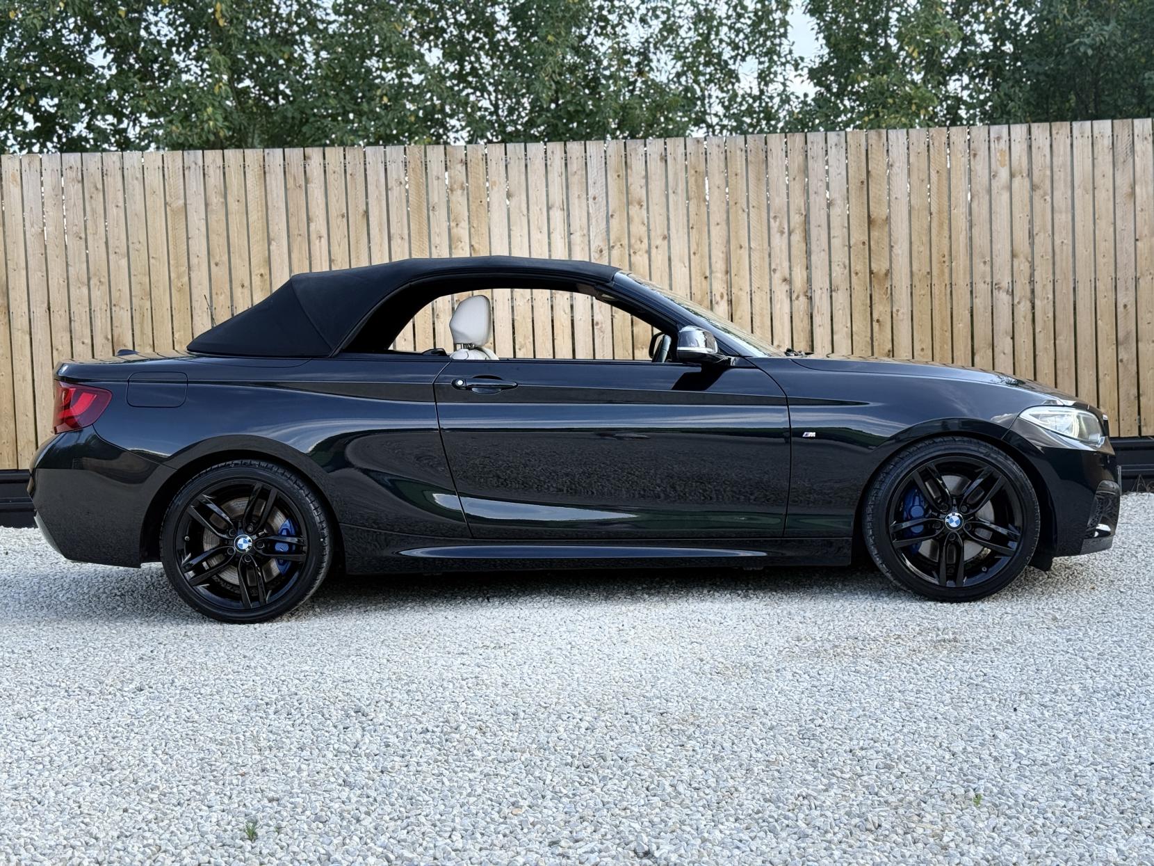 BMW 2 Series 2.0 220i M Sport Convertible 2dr Petrol Auto Euro 6 (s/s) (184 ps)