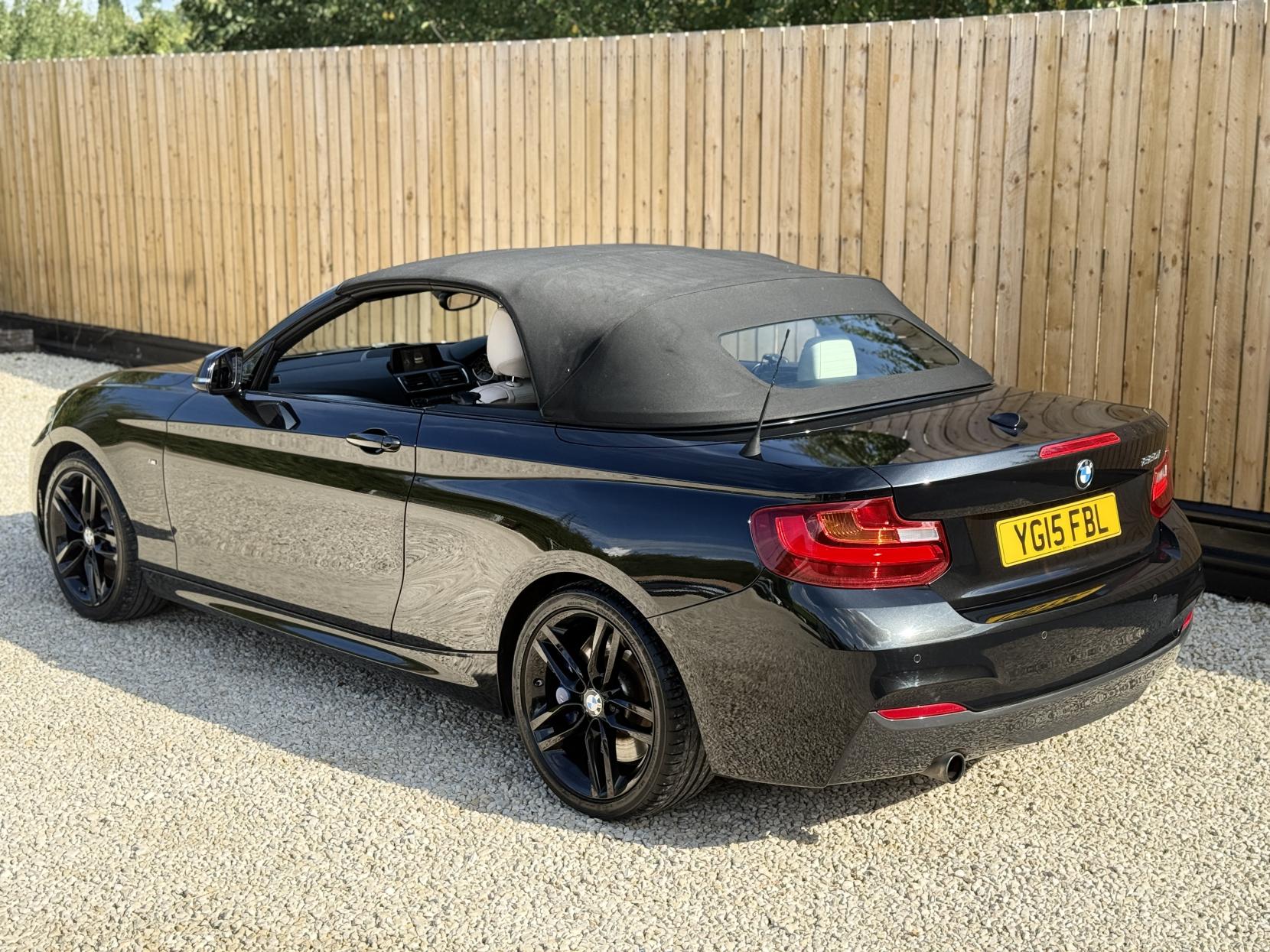 BMW 2 Series 2.0 220i M Sport Convertible 2dr Petrol Auto Euro 6 (s/s) (184 ps)