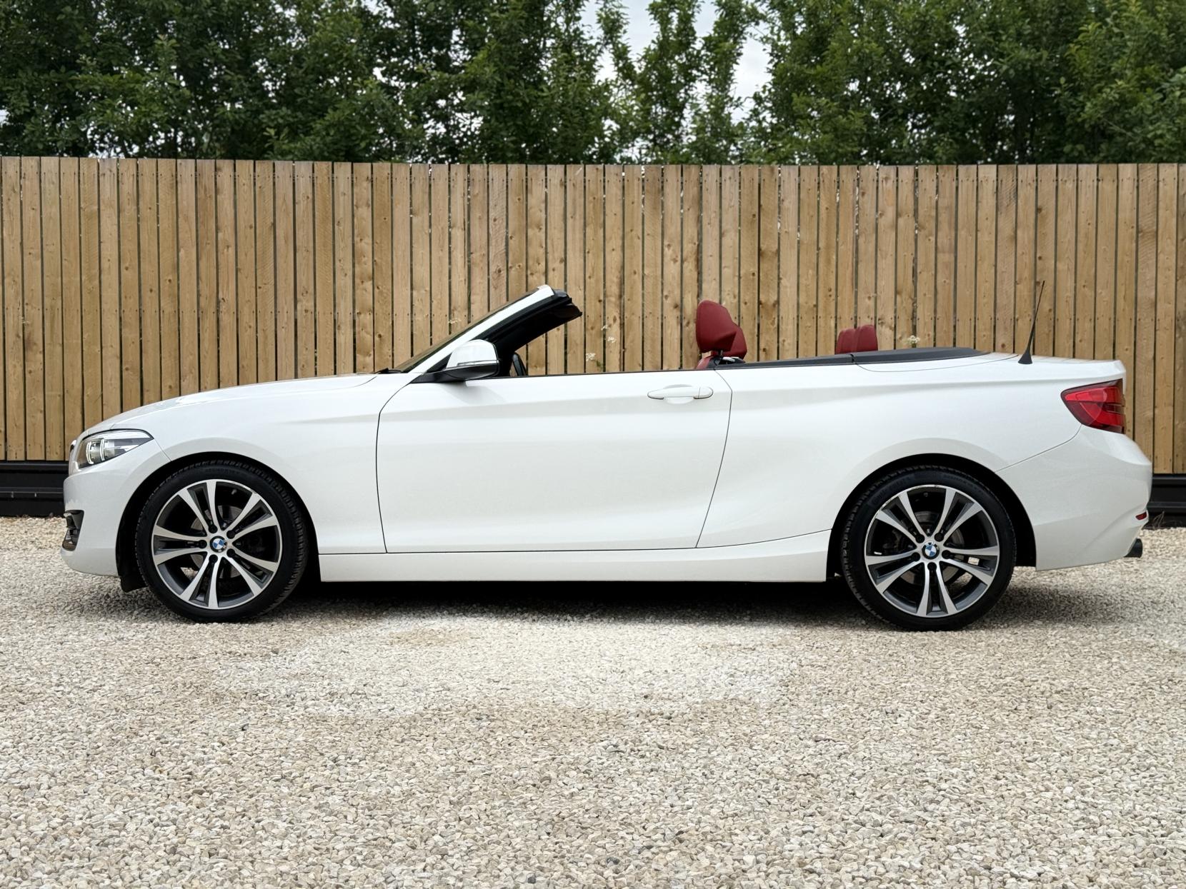BMW 2 Series 1.5 218i Sport Convertible 2dr Petrol Auto Euro 6 (s/s) (136 ps)