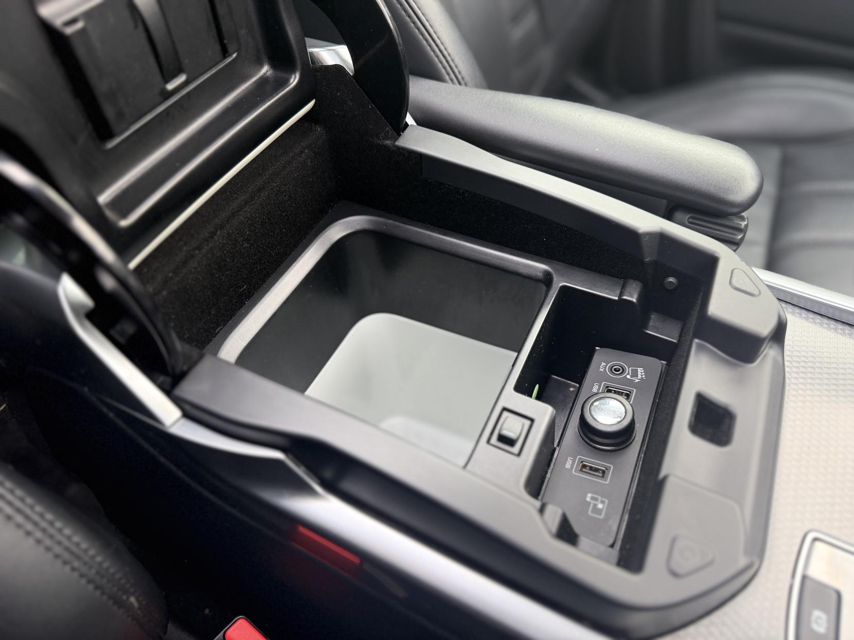 Land Rover Range Rover Sport 3.0 SD V6 Autobiography Dynamic SUV 5dr Diesel Auto 4WD Euro 6 (s/s) (306 ps)