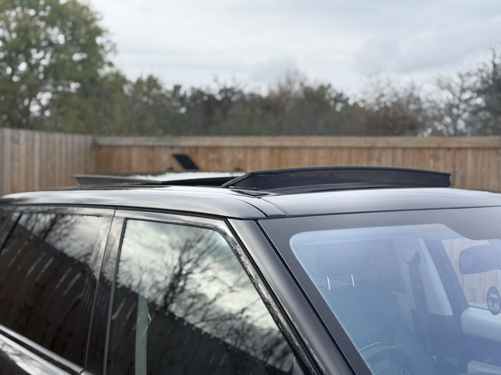 Land Rover Range Rover Sport 3.0 SD V6 Autobiography Dynamic SUV 5dr Diesel Auto 4WD Euro 6 (s/s) (306 ps)