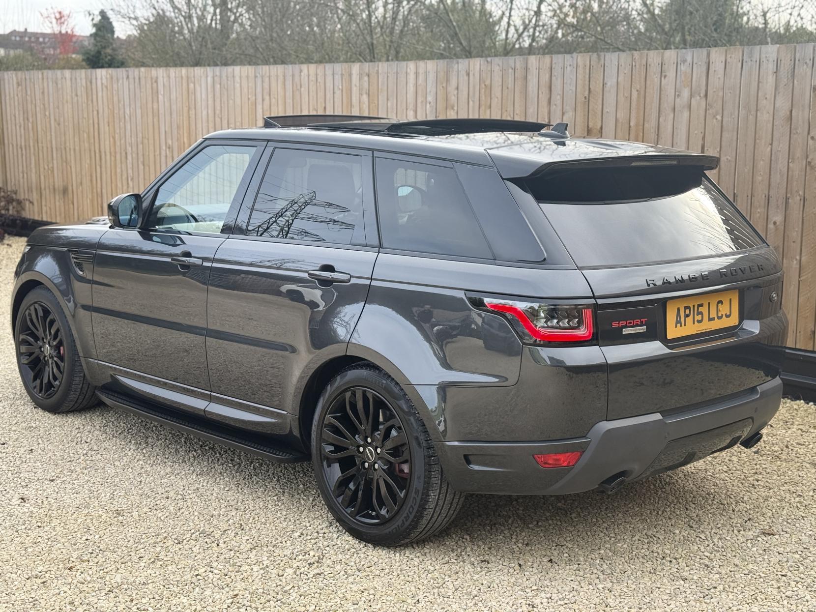 Land Rover Range Rover Sport 3.0 SD V6 Autobiography Dynamic SUV 5dr Diesel Auto 4WD Euro 6 (s/s) (306 ps)