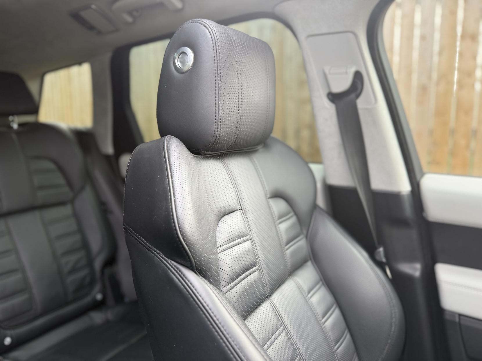 Land Rover Range Rover Sport 3.0 SD V6 Autobiography Dynamic SUV 5dr Diesel Auto 4WD Euro 6 (s/s) (306 ps)