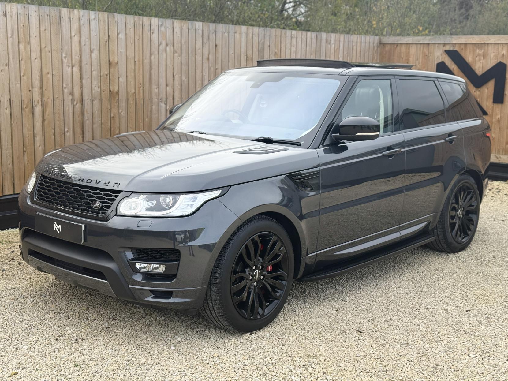 Land Rover Range Rover Sport 3.0 SD V6 Autobiography Dynamic SUV 5dr Diesel Auto 4WD Euro 6 (s/s) (306 ps)