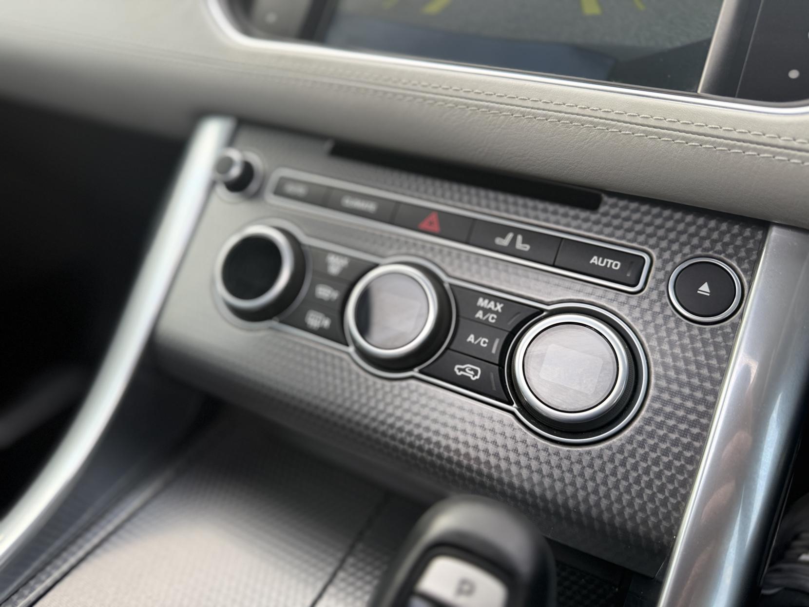 Land Rover Range Rover Sport 3.0 SD V6 Autobiography Dynamic SUV 5dr Diesel Auto 4WD Euro 6 (s/s) (306 ps)