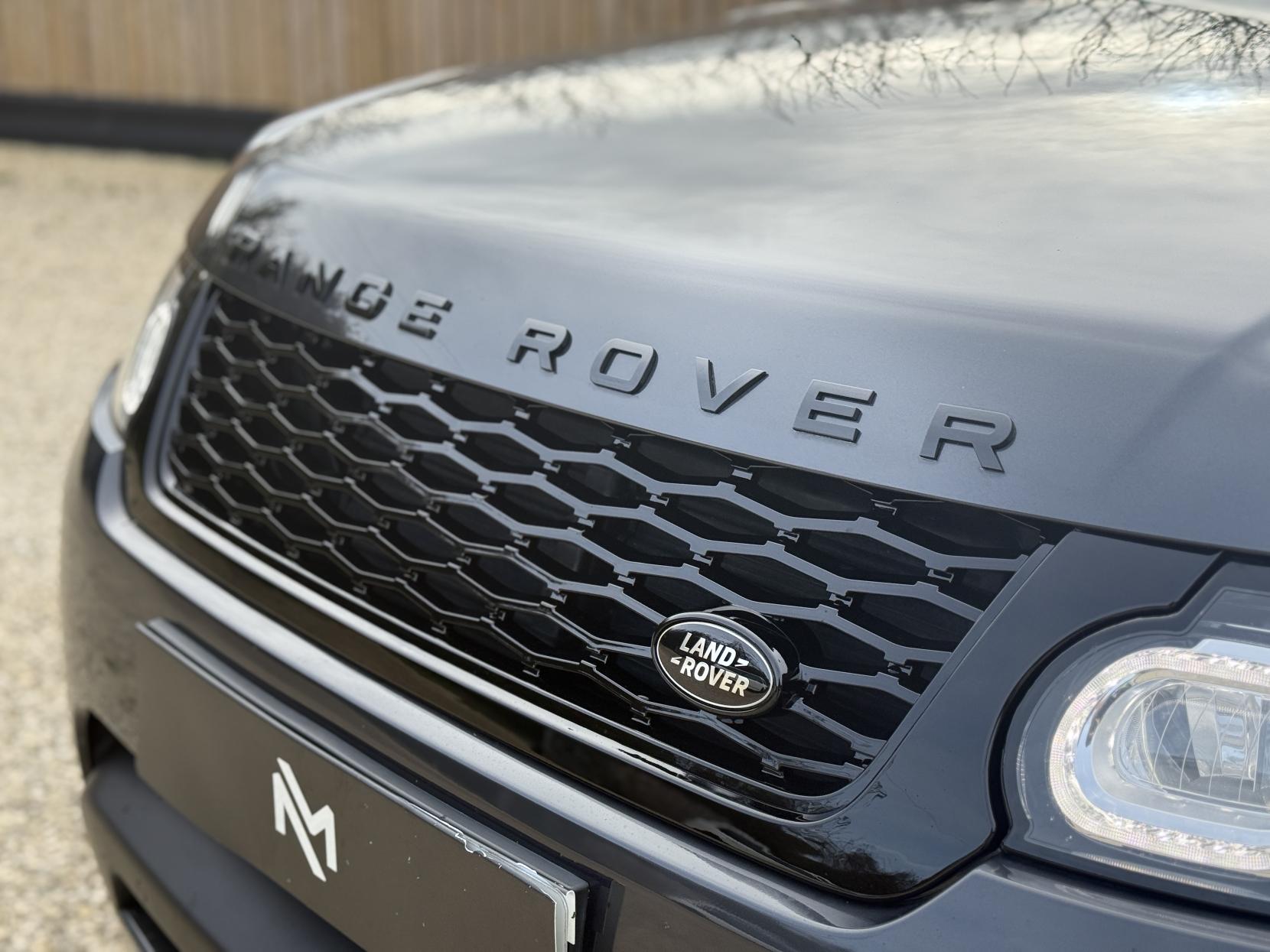 Land Rover Range Rover Sport 3.0 SD V6 Autobiography Dynamic SUV 5dr Diesel Auto 4WD Euro 6 (s/s) (306 ps)