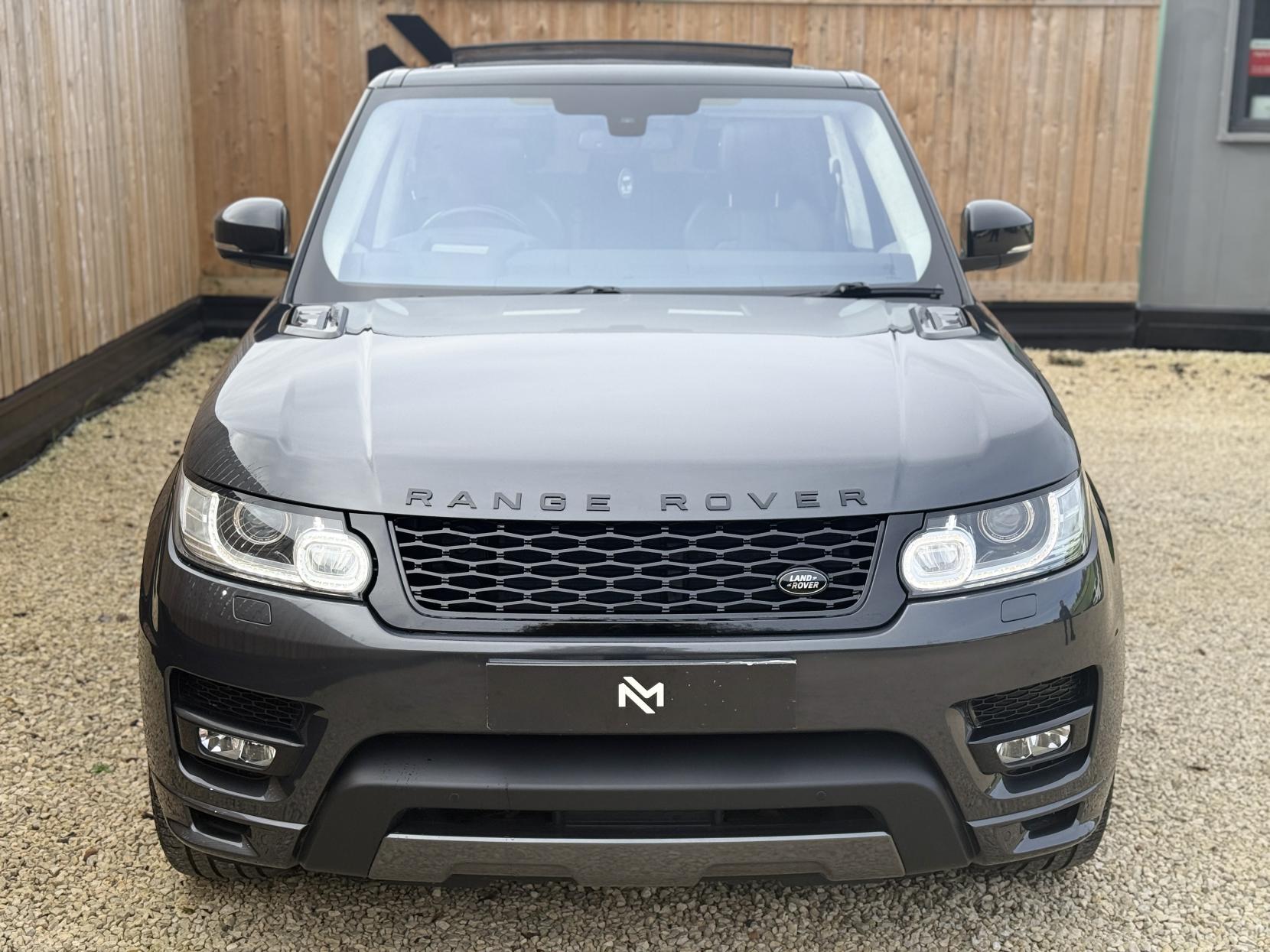 Land Rover Range Rover Sport 3.0 SD V6 Autobiography Dynamic SUV 5dr Diesel Auto 4WD Euro 6 (s/s) (306 ps)