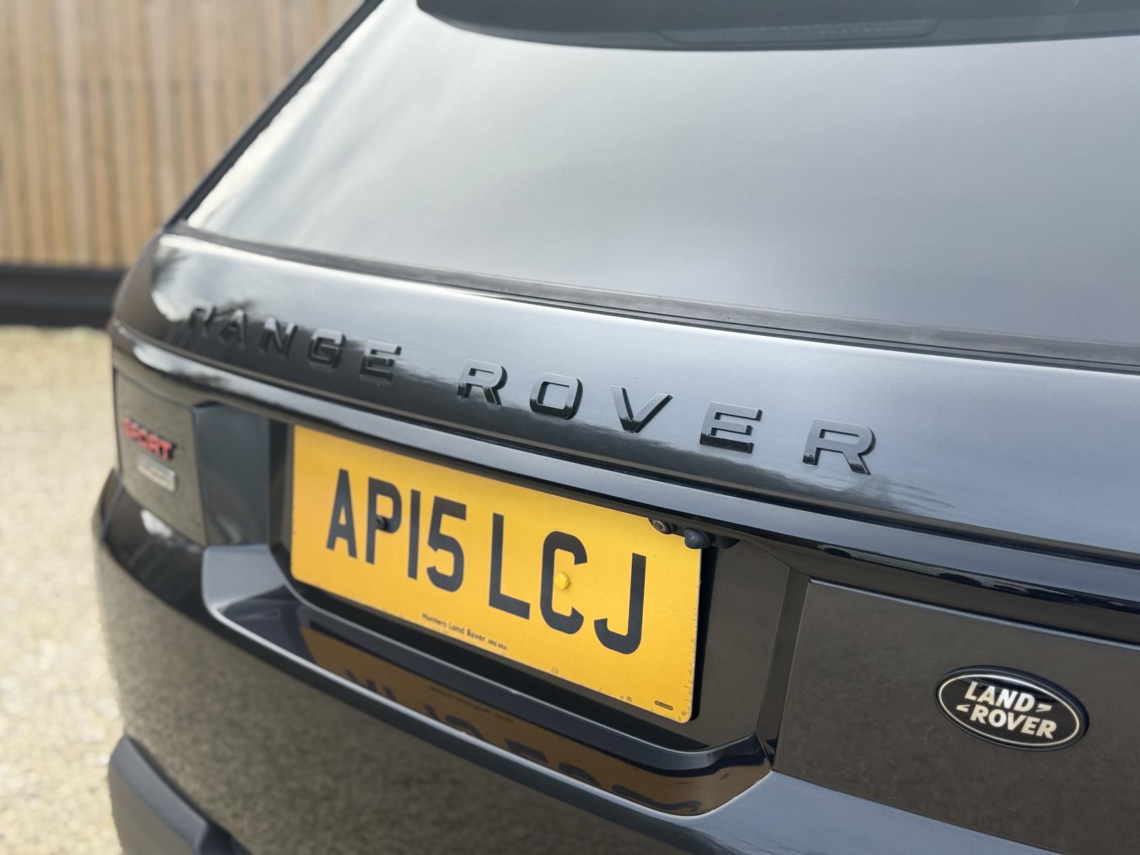 Land Rover Range Rover Sport 3.0 SD V6 Autobiography Dynamic SUV 5dr Diesel Auto 4WD Euro 6 (s/s) (306 ps)