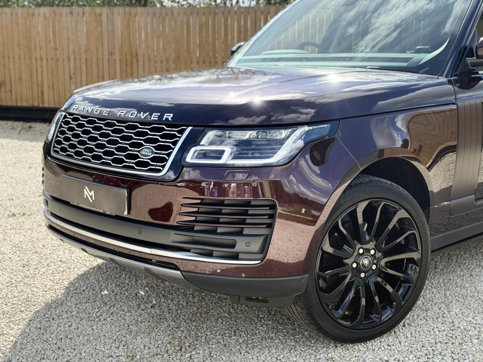 Land Rover Range Rover 3.0 SD V6 Vogue SUV 5dr Diesel Auto 4WD Euro 6 (s/s) (275 ps)
