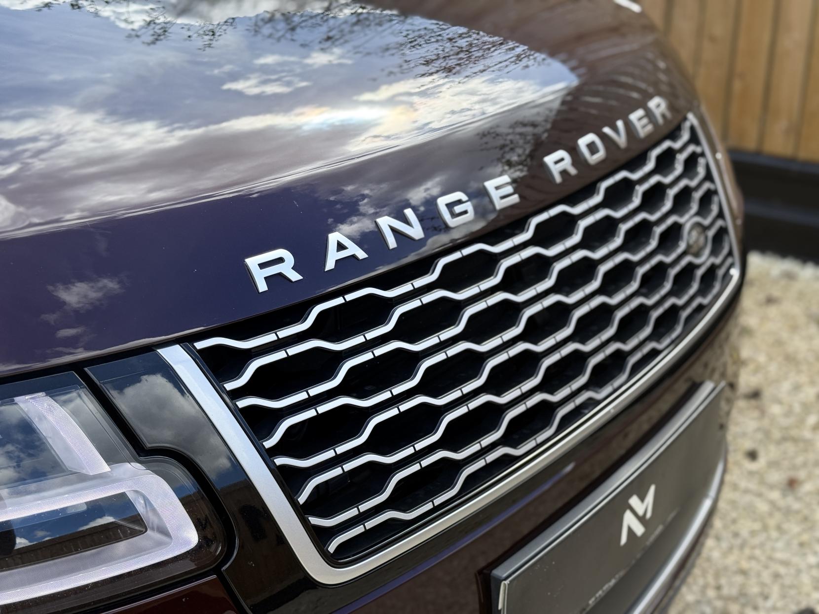 Land Rover Range Rover 3.0 SD V6 Vogue SUV 5dr Diesel Auto 4WD Euro 6 (s/s) (275 ps)
