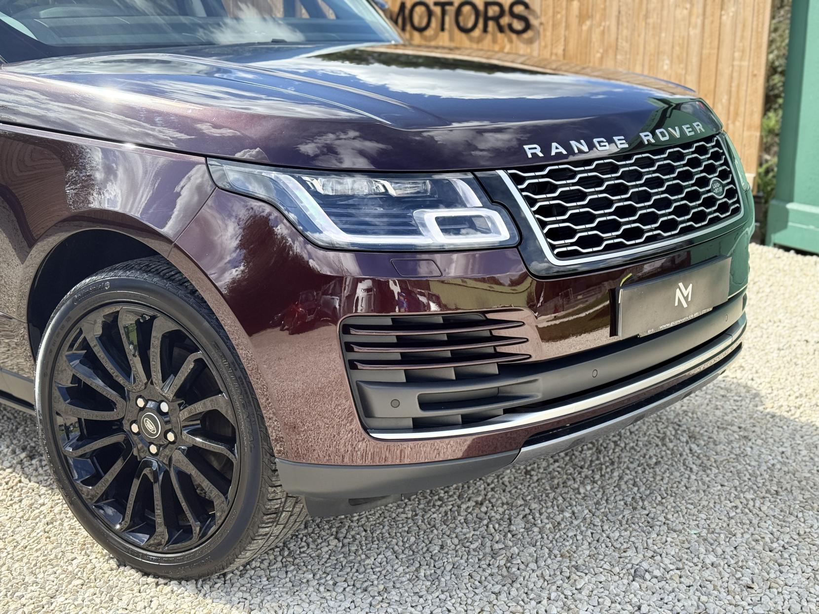 Land Rover Range Rover 3.0 SD V6 Vogue SUV 5dr Diesel Auto 4WD Euro 6 (s/s) (275 ps)