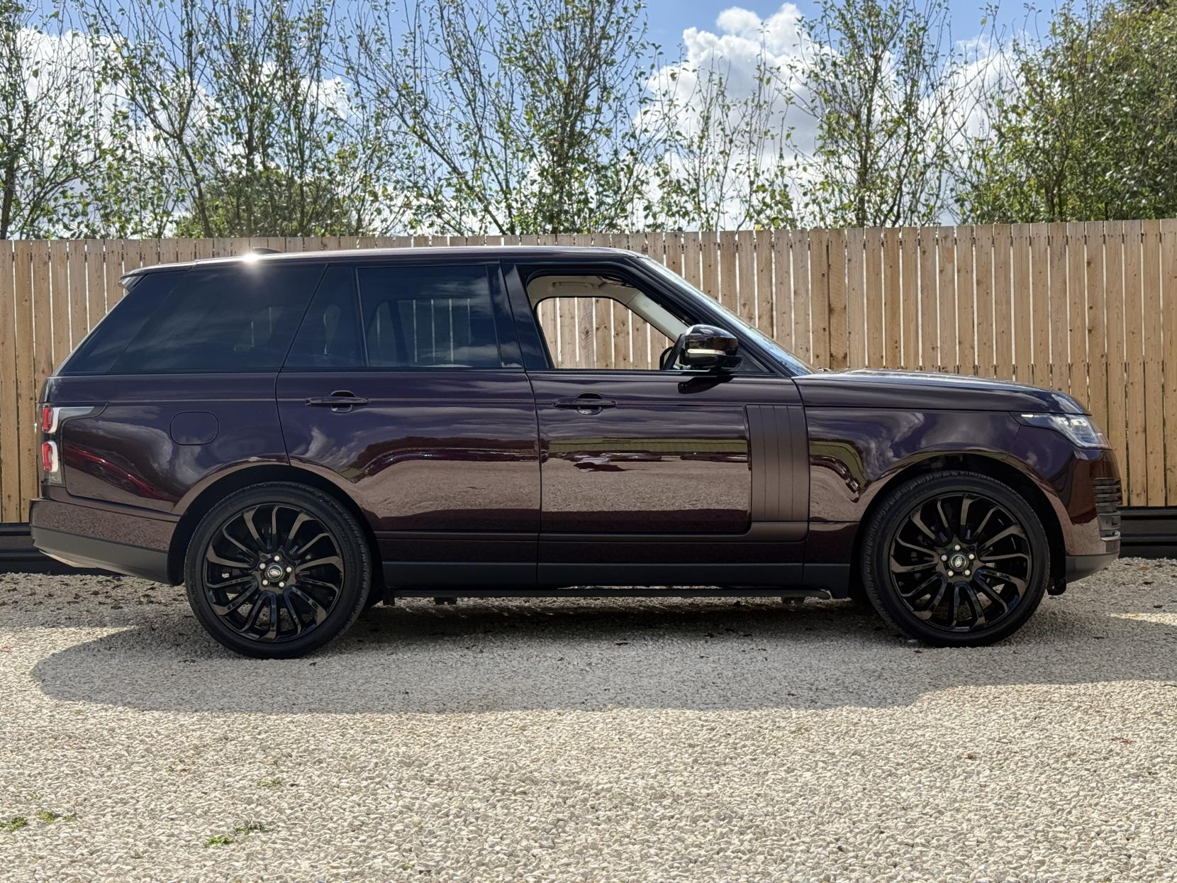 Land Rover Range Rover 3.0 SD V6 Vogue SUV 5dr Diesel Auto 4WD Euro 6 (s/s) (275 ps)