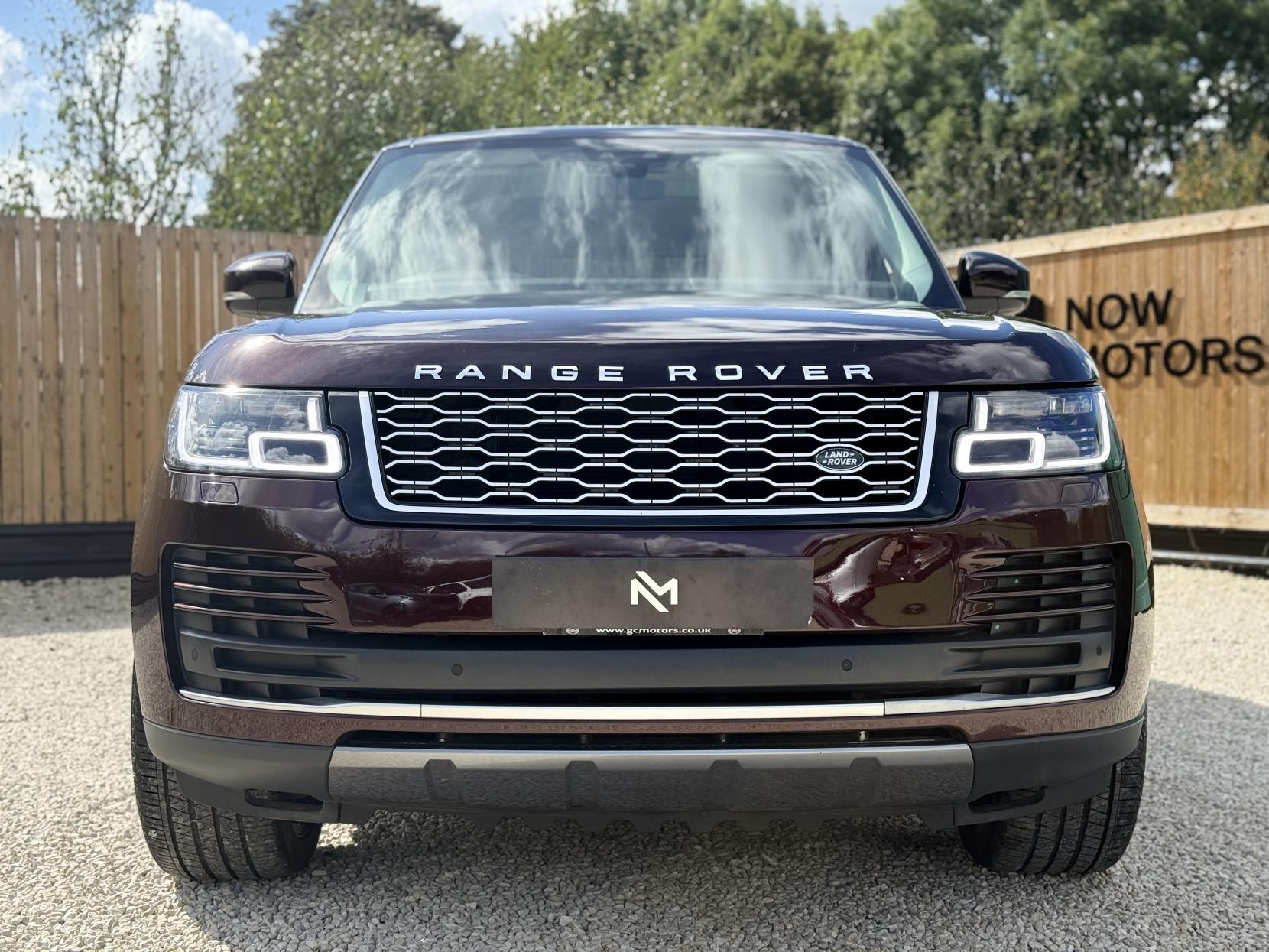 Land Rover Range Rover 3.0 SD V6 Vogue SUV 5dr Diesel Auto 4WD Euro 6 (s/s) (275 ps)