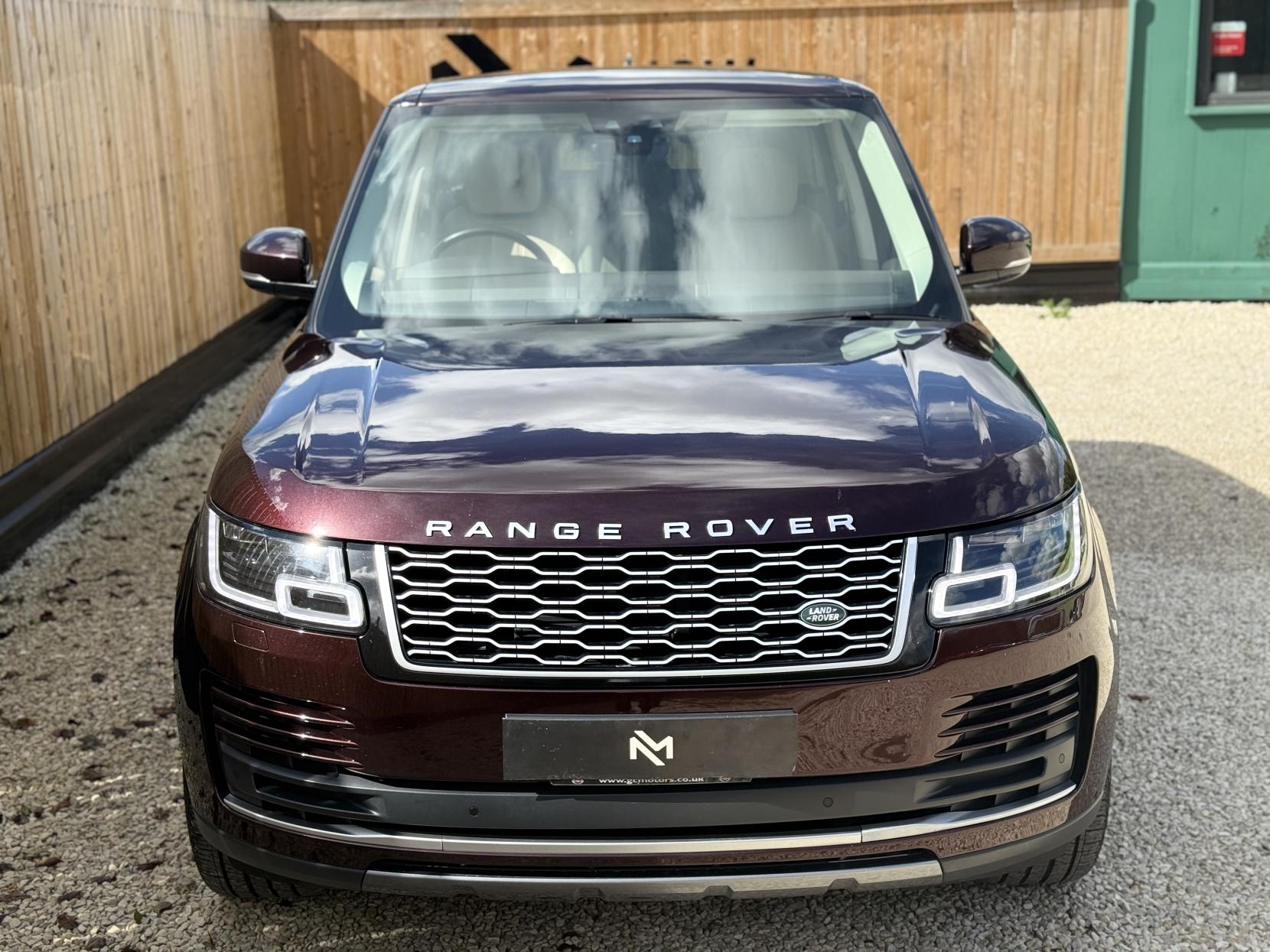 Land Rover Range Rover 3.0 SD V6 Vogue SUV 5dr Diesel Auto 4WD Euro 6 (s/s) (275 ps)