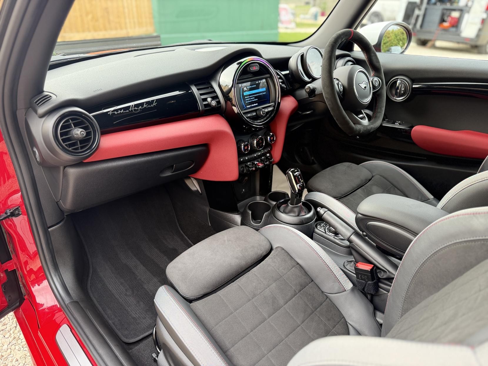 MINI Hatch 2.0 Cooper S Paddy Hopkirk Edition Hatchback 3dr Petrol Steptronic Euro 6 (s/s) (178 ps)