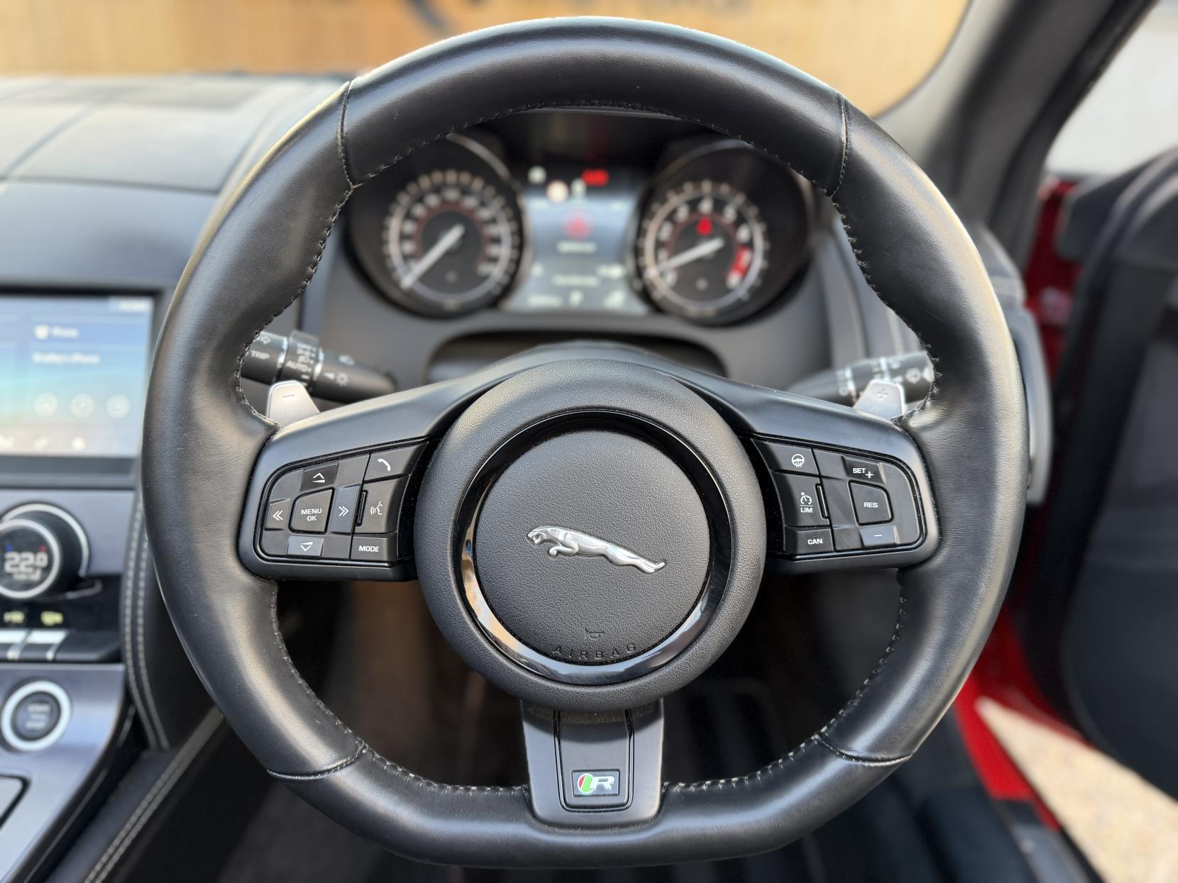 Jaguar F-Type 5.0 V8 R Convertible 2dr Petrol Auto AWD Euro 6 (s/s) (575 ps)