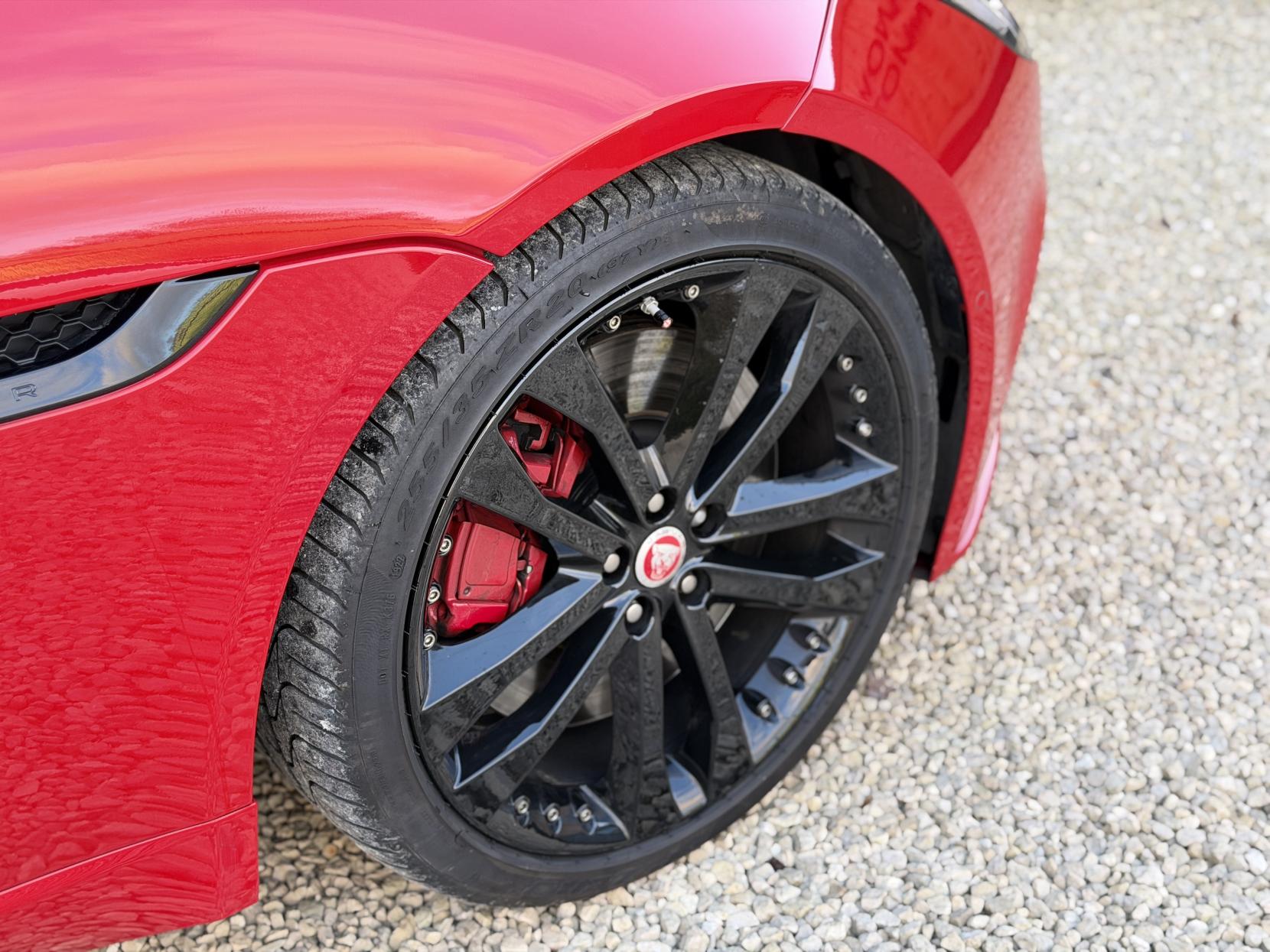 Jaguar F-Type 5.0 V8 R Convertible 2dr Petrol Auto AWD Euro 6 (s/s) (575 ps)