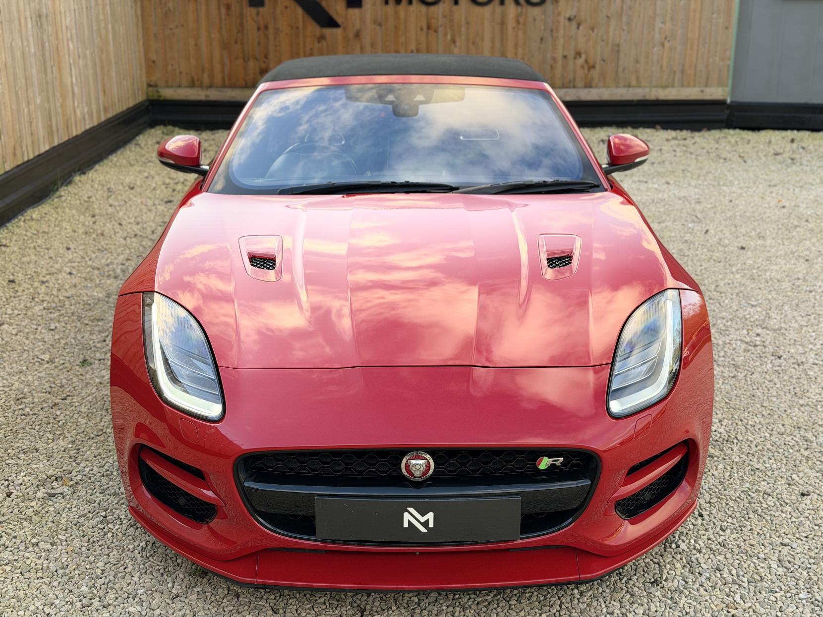 Jaguar F-Type 5.0 V8 R Convertible 2dr Petrol Auto AWD Euro 6 (s/s) (575 ps)